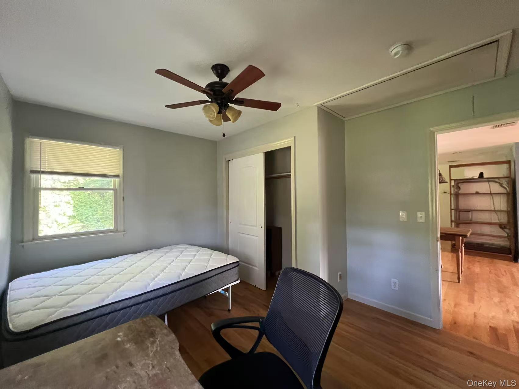 216 Glenwood Lane, Port Jefferson, NY 11777