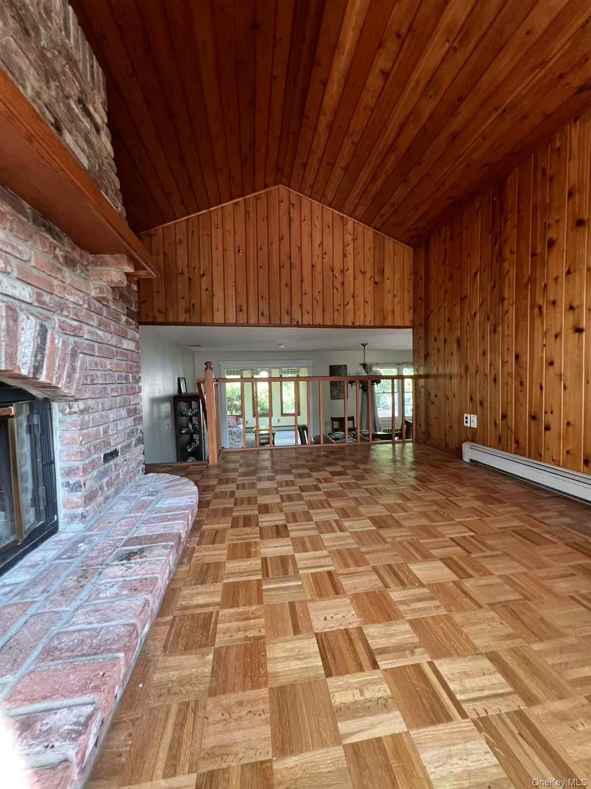 216 Glenwood Lane, Port Jefferson, NY 11777