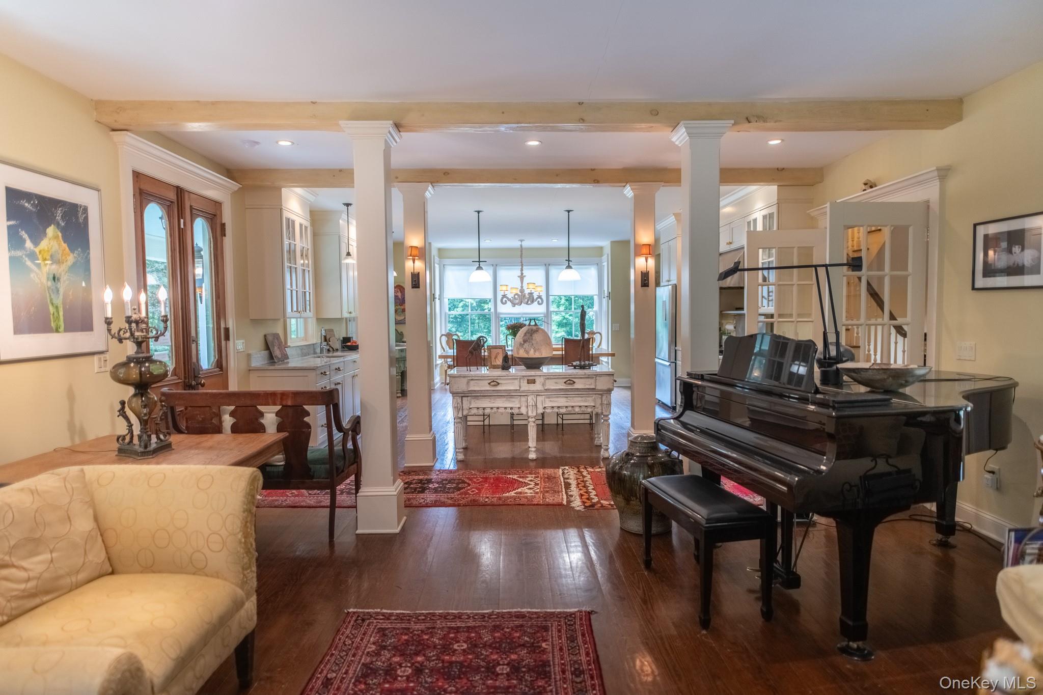 37 Morehouse Lane, Red Hook, NY 12571