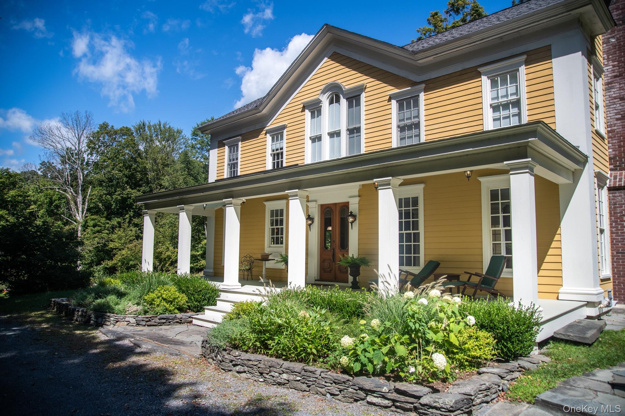 37 Morehouse Lane, Red Hook, NY 12571