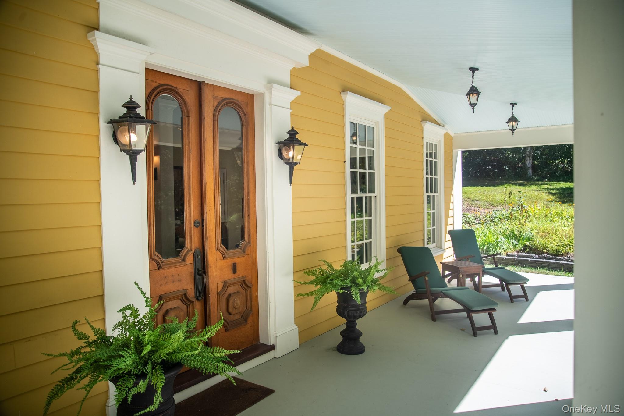 37 Morehouse Lane, Red Hook, NY 12571