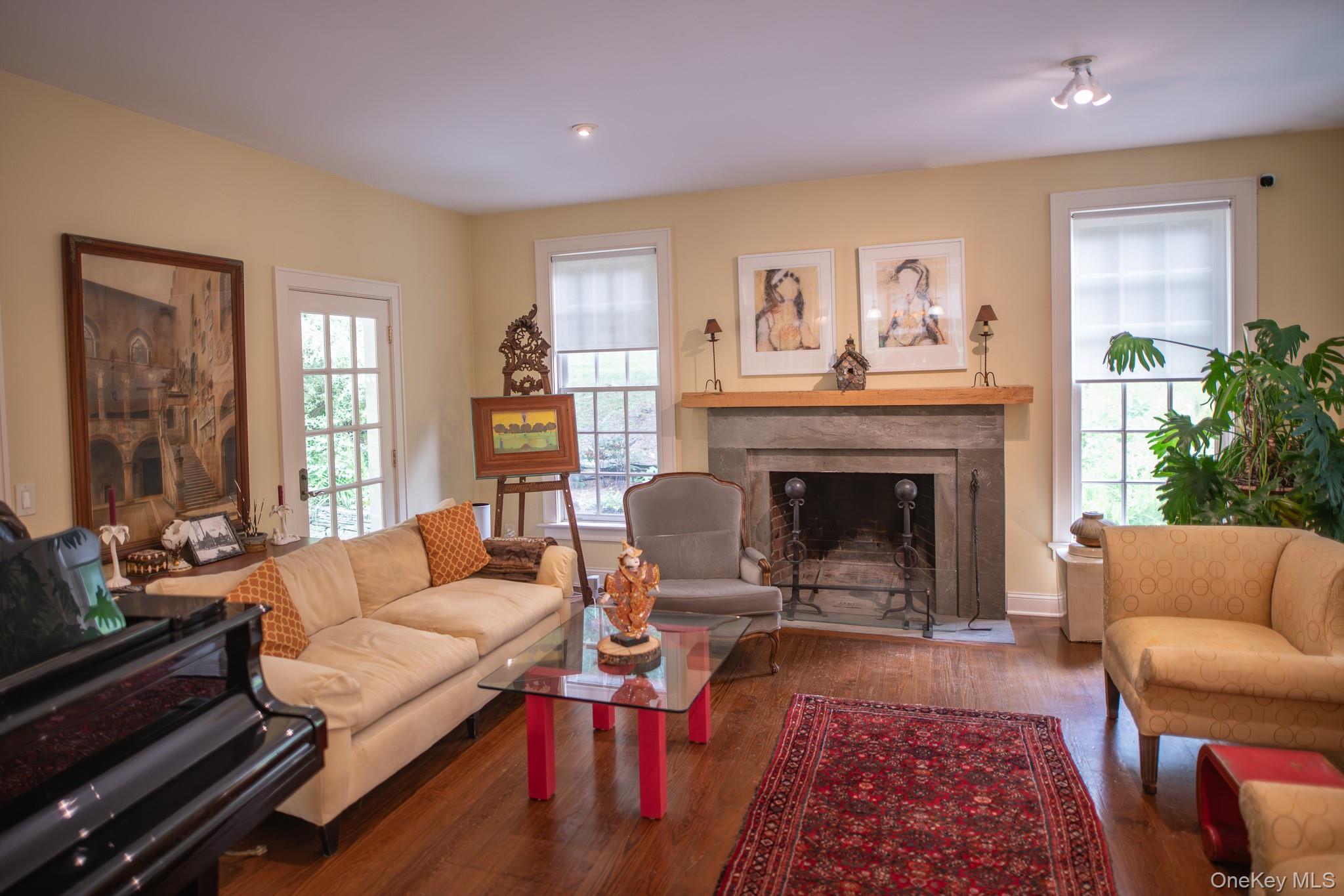 37 Morehouse Lane, Red Hook, NY 12571