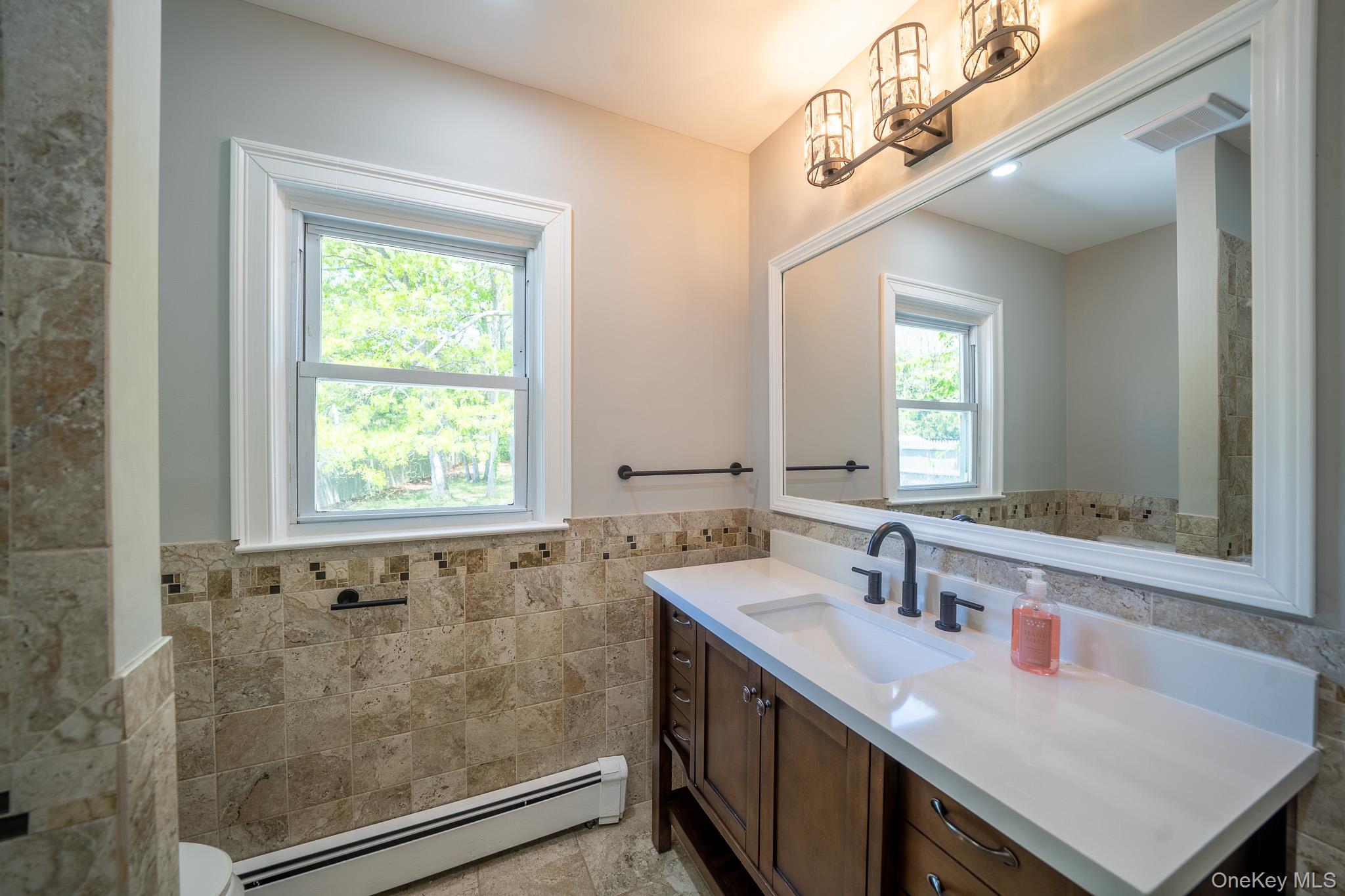 23 Wheat Path Road W, Mount Sinai, NY 11766