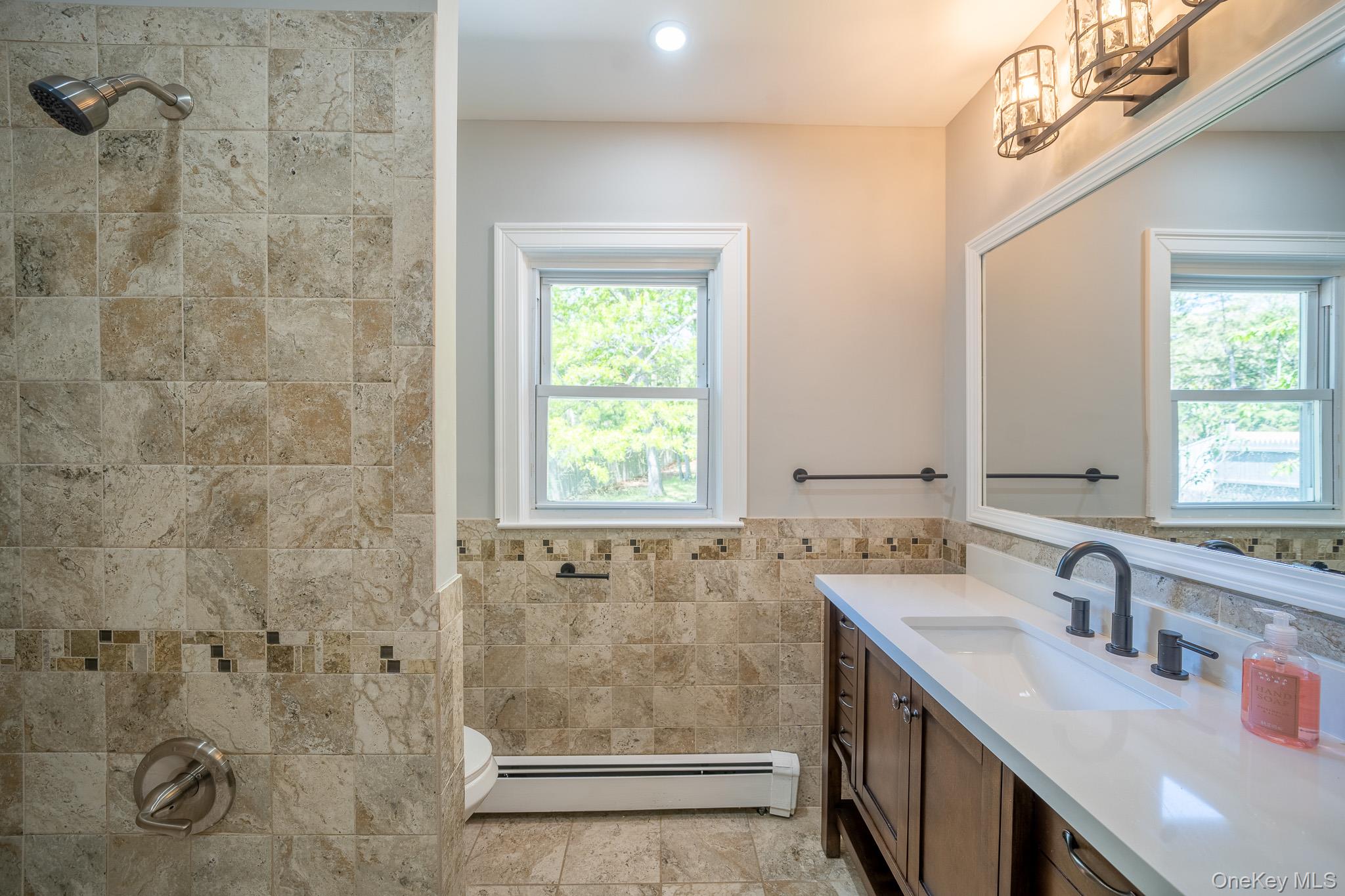 23 Wheat Path Road W, Mount Sinai, NY 11766