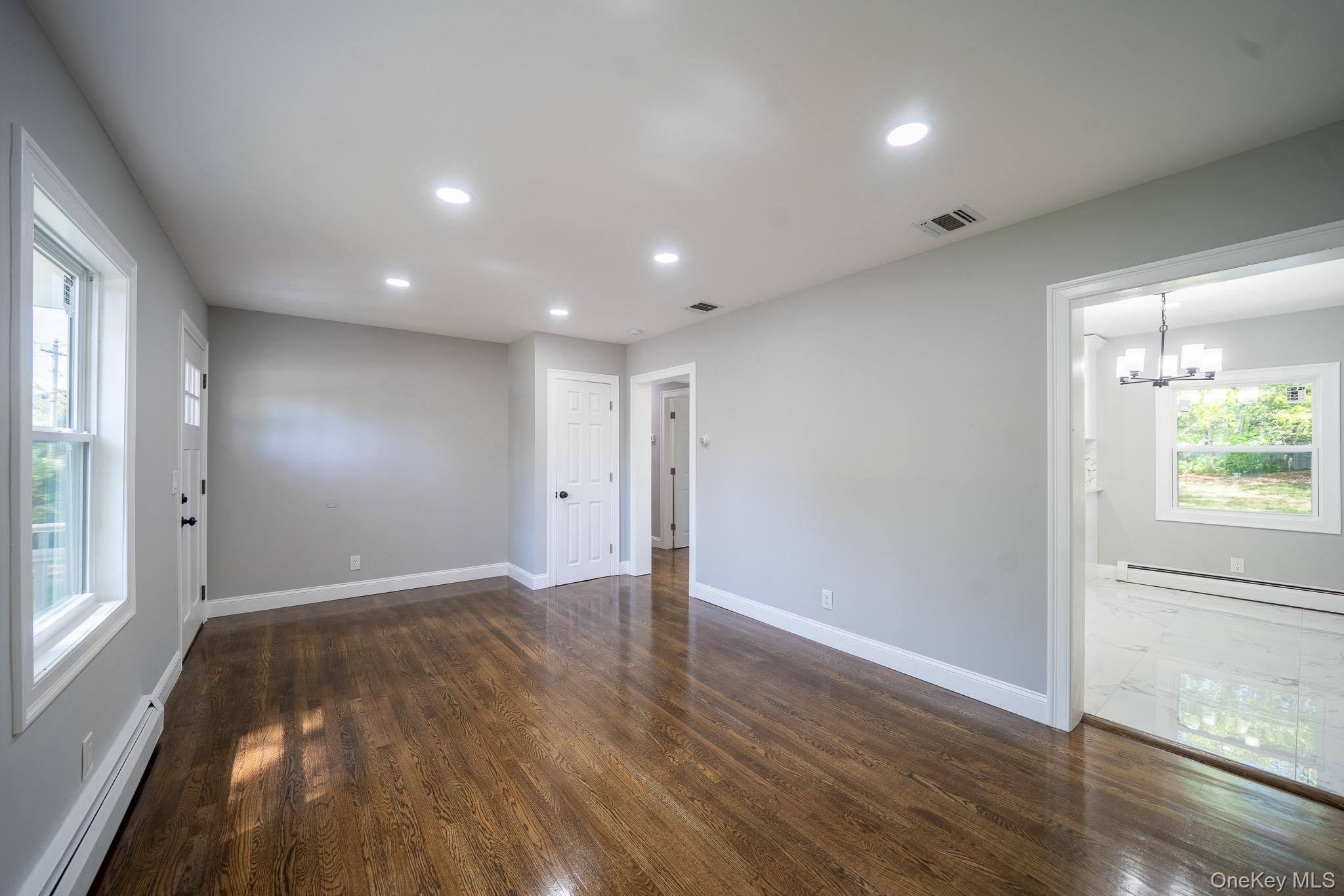 23 Wheat Path Road W, Mount Sinai, NY 11766