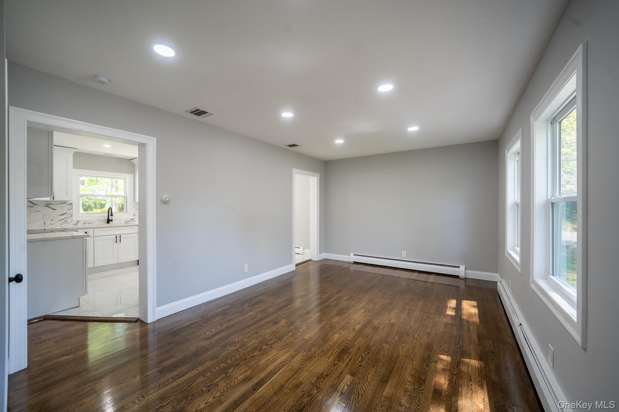 23 Wheat Path Road W, Mount Sinai, NY 11766