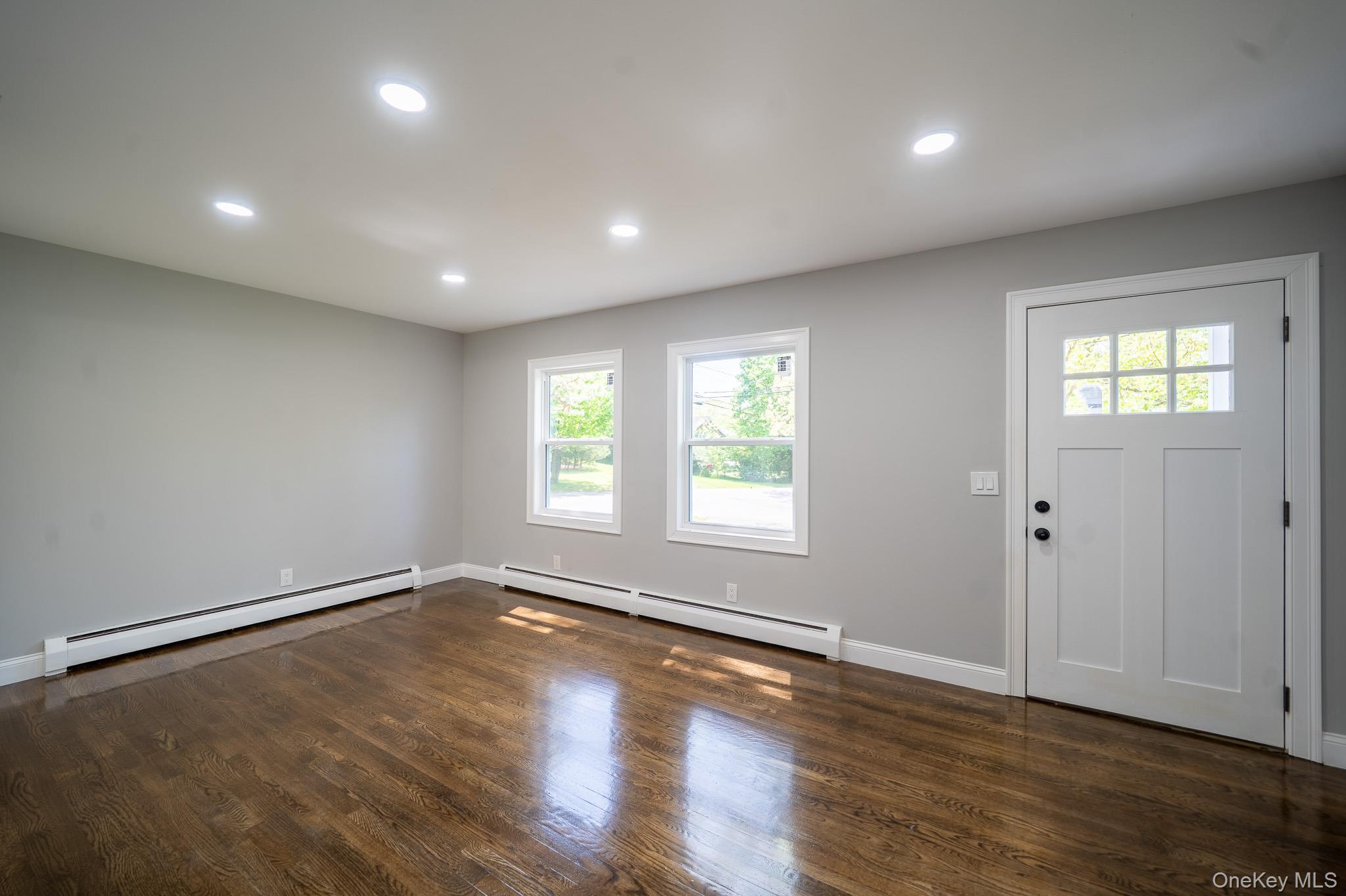 23 Wheat Path Road W, Mount Sinai, NY 11766