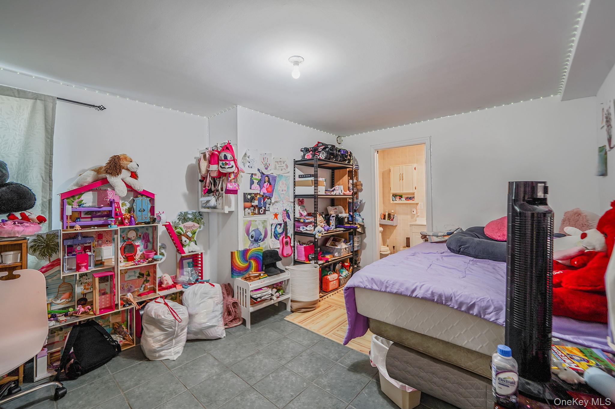 395 Linnet Street, Greenport, NY 11944