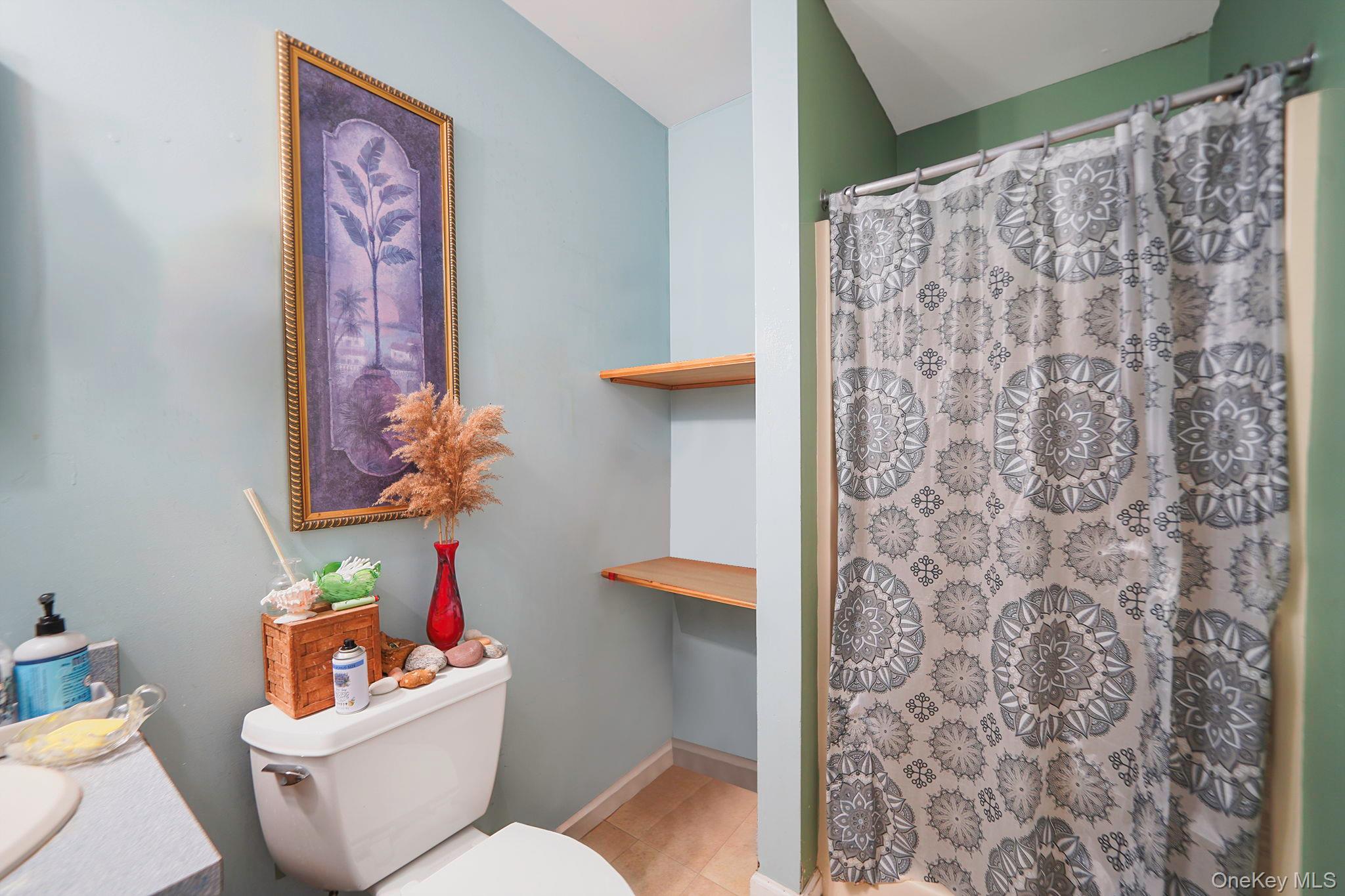 395 Linnet Street, Greenport, NY 11944