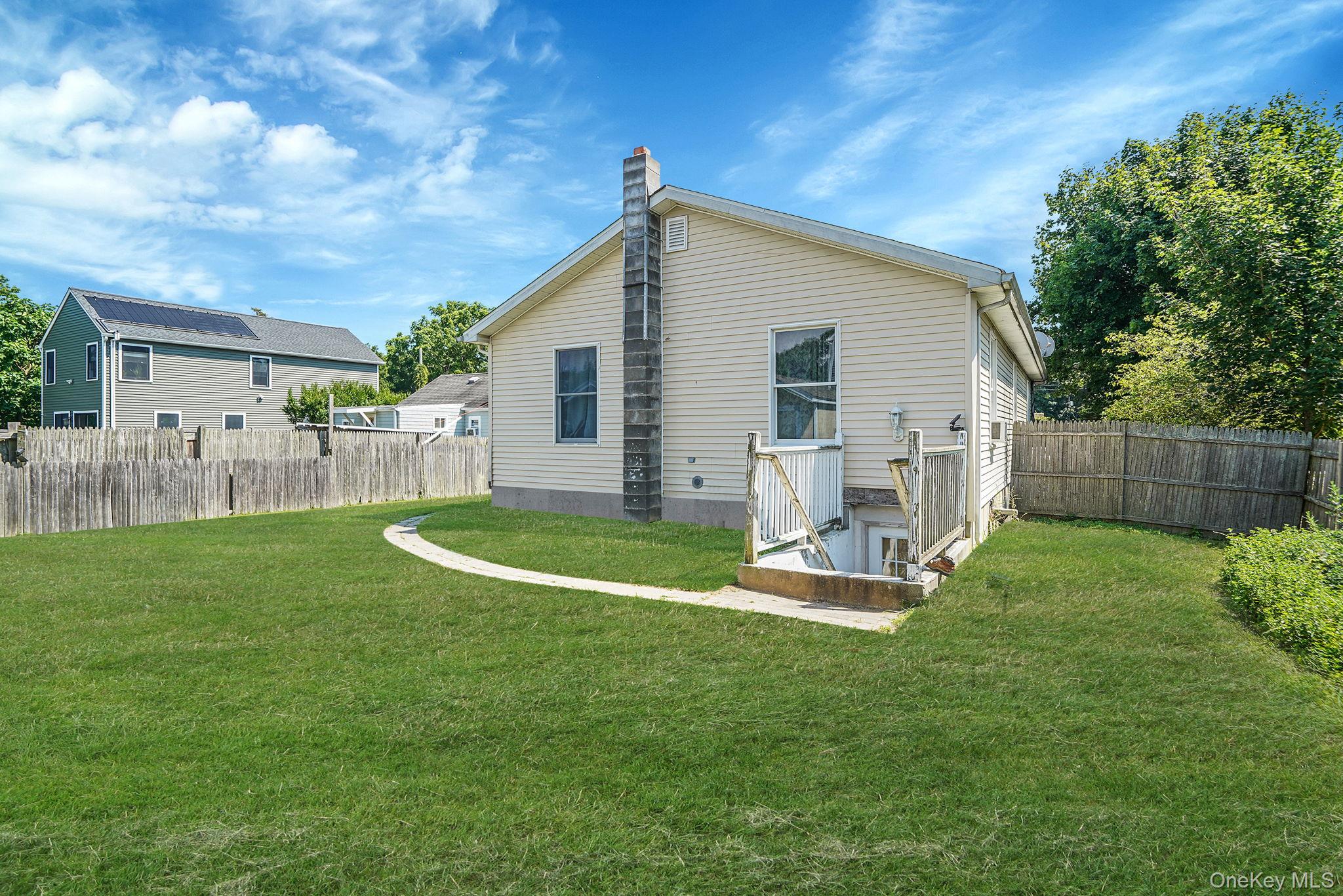 395 Linnet Street, Greenport, NY 11944