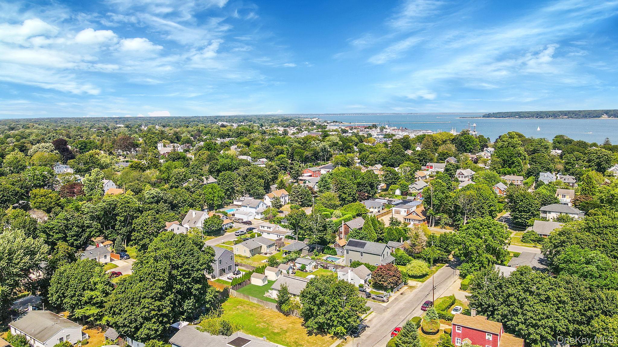 395 Linnet Street, Greenport, NY 11944