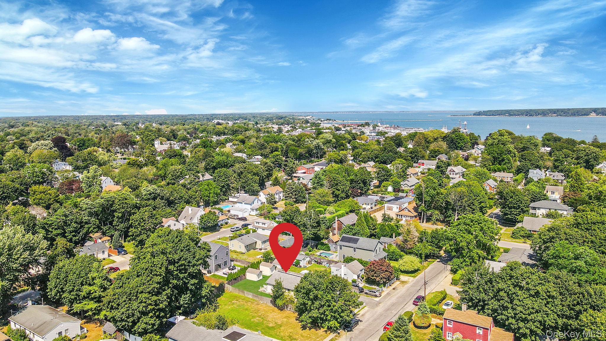 395 Linnet Street, Greenport, NY 11944