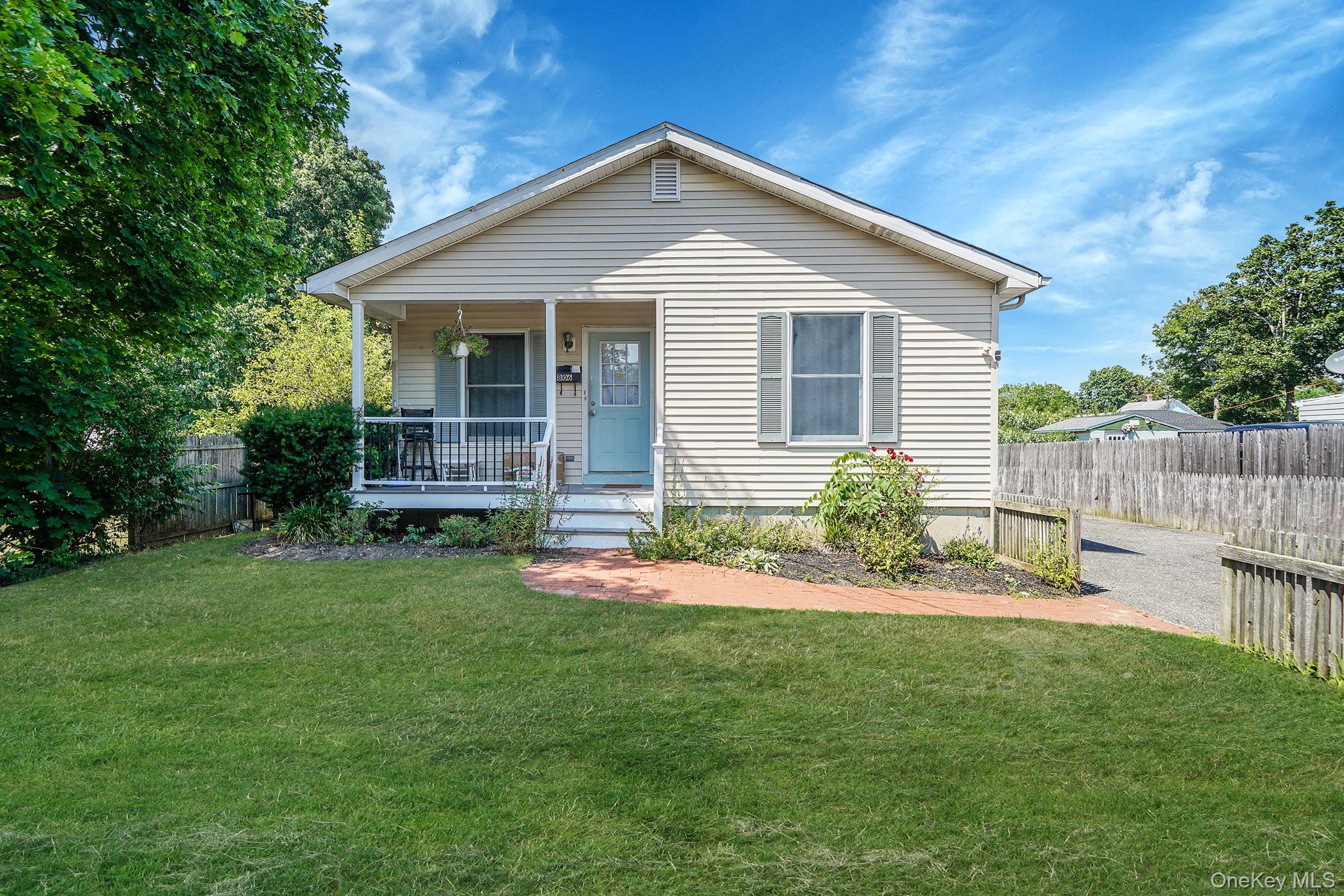 395 Linnet Street, Greenport, NY 11944