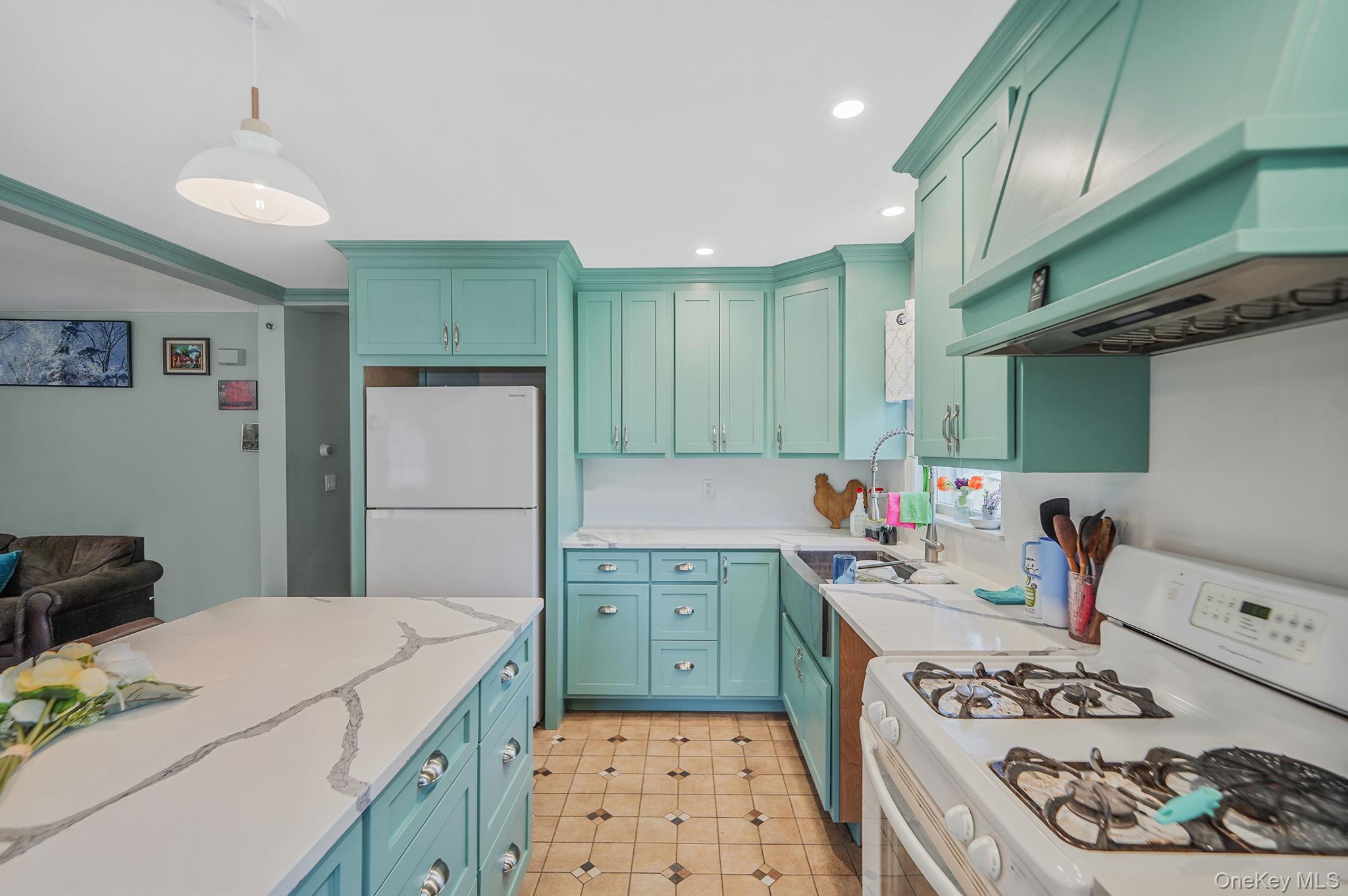 395 Linnet Street, Greenport, NY 11944