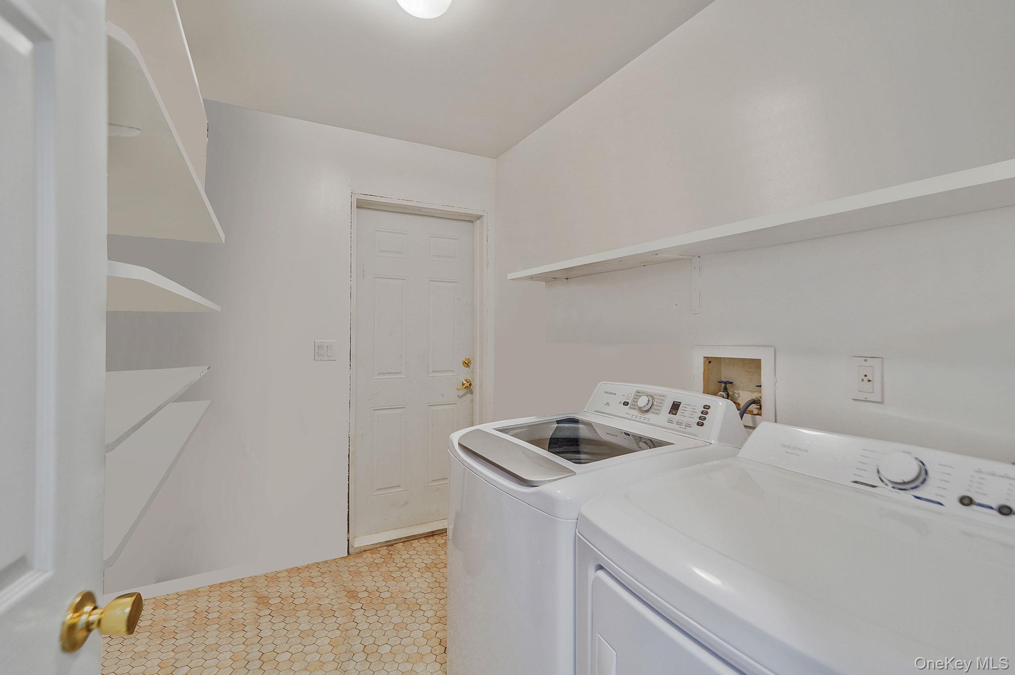 395 Linnet Street, Greenport, NY 11944