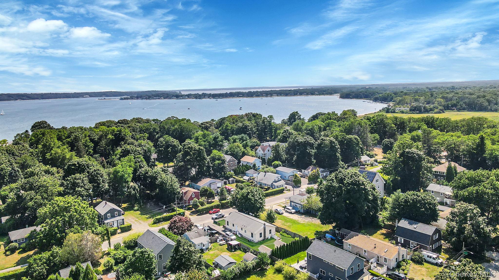 395 Linnet Street, Greenport, NY 11944