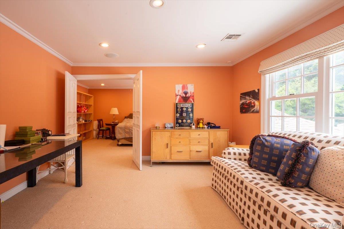 1331 Harbor Road, Hewlett Harbor, NY 11557