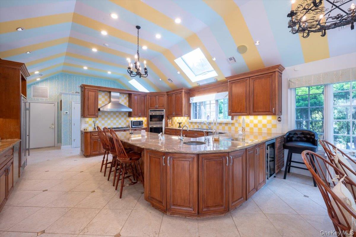 1331 Harbor Road, Hewlett Harbor, NY 11557