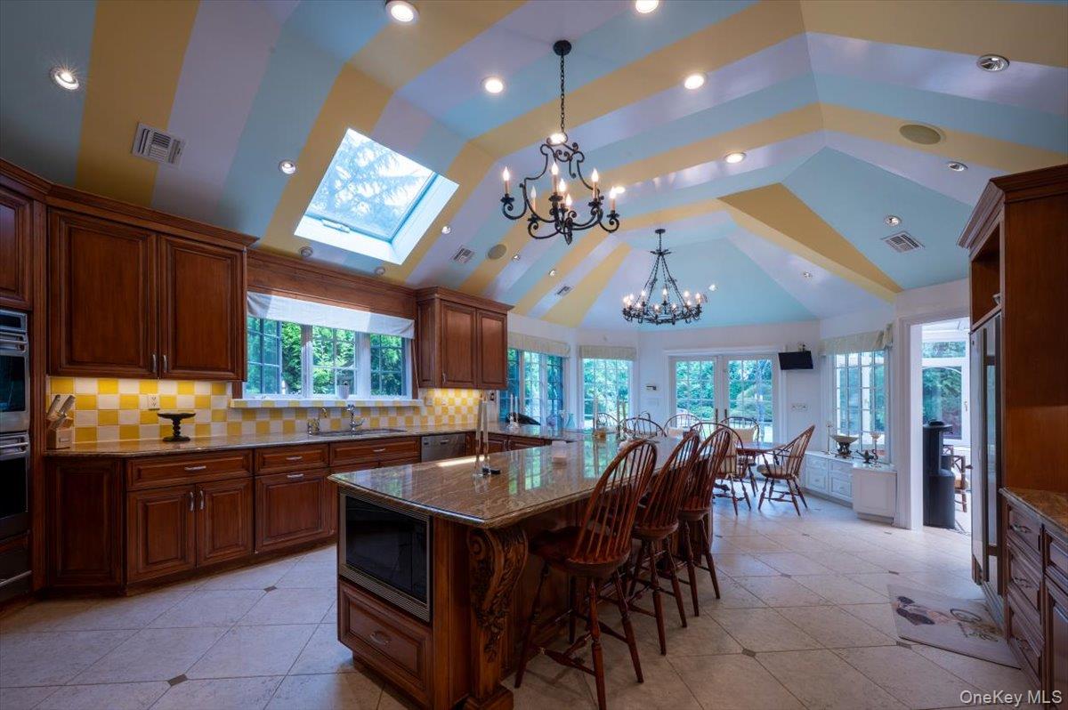 1331 Harbor Road, Hewlett Harbor, NY 11557