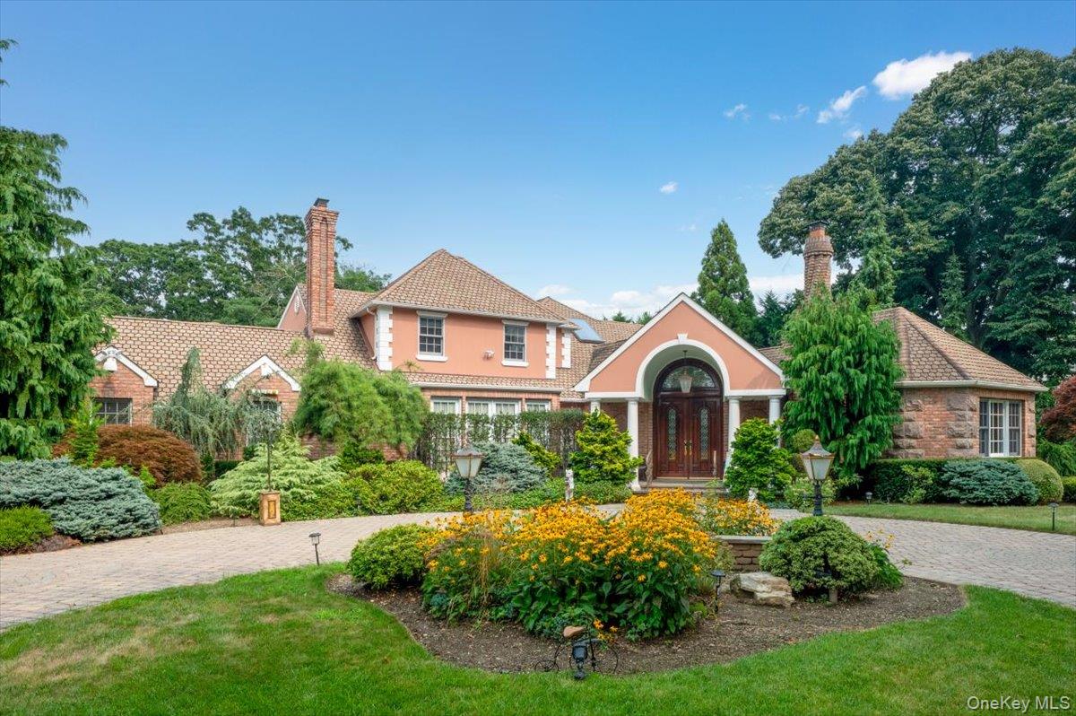 1331 Harbor Road, Hewlett Harbor, NY 11557