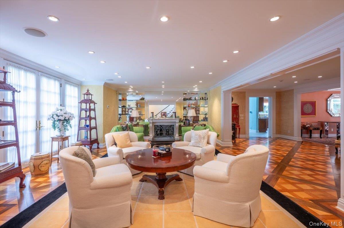 1331 Harbor Road, Hewlett Harbor, NY 11557