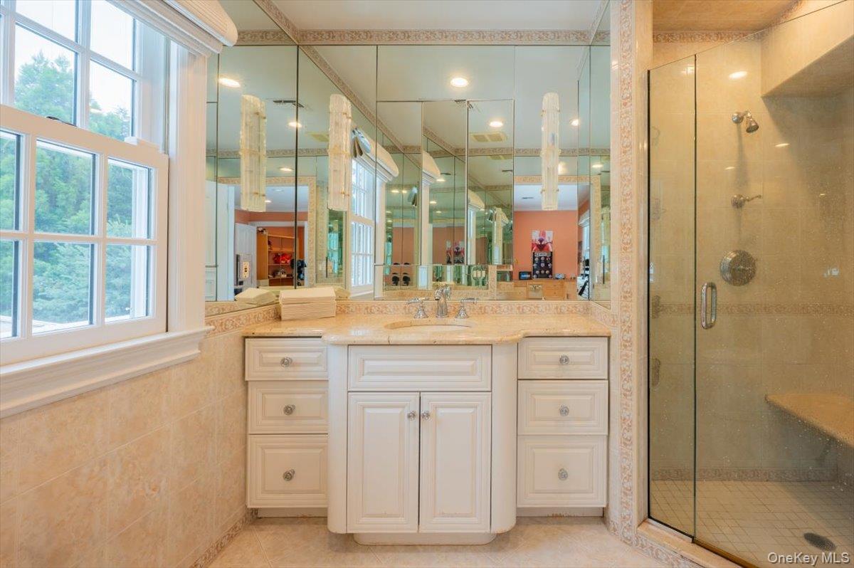 1331 Harbor Road, Hewlett Harbor, NY 11557