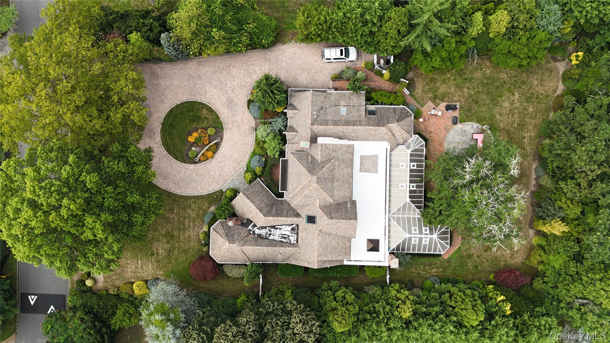 1331 Harbor Road, Hewlett Harbor, NY 11557