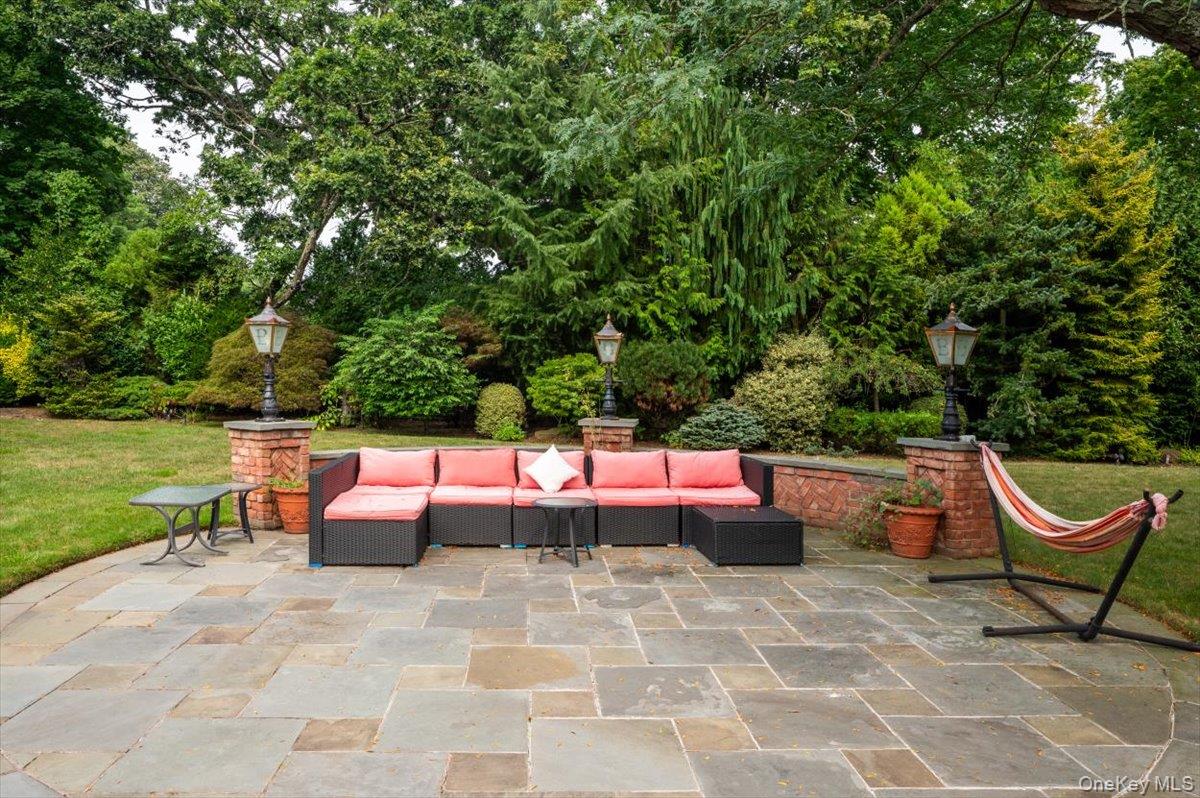 1331 Harbor Road, Hewlett Harbor, NY 11557