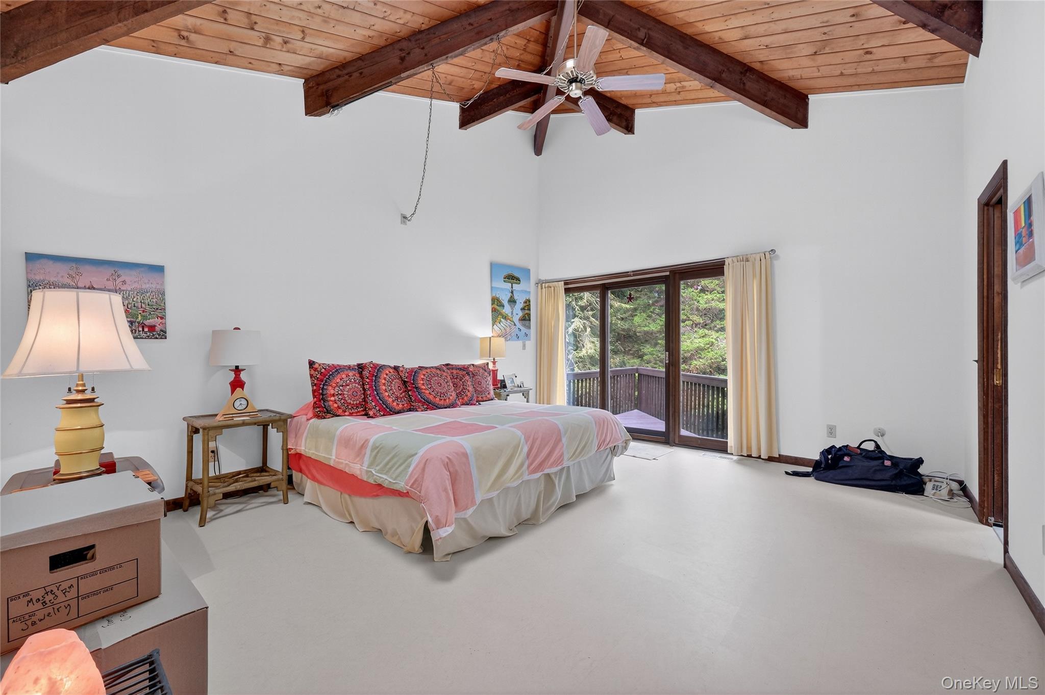 27 Woodland Drive, Salt Point, NY 12578