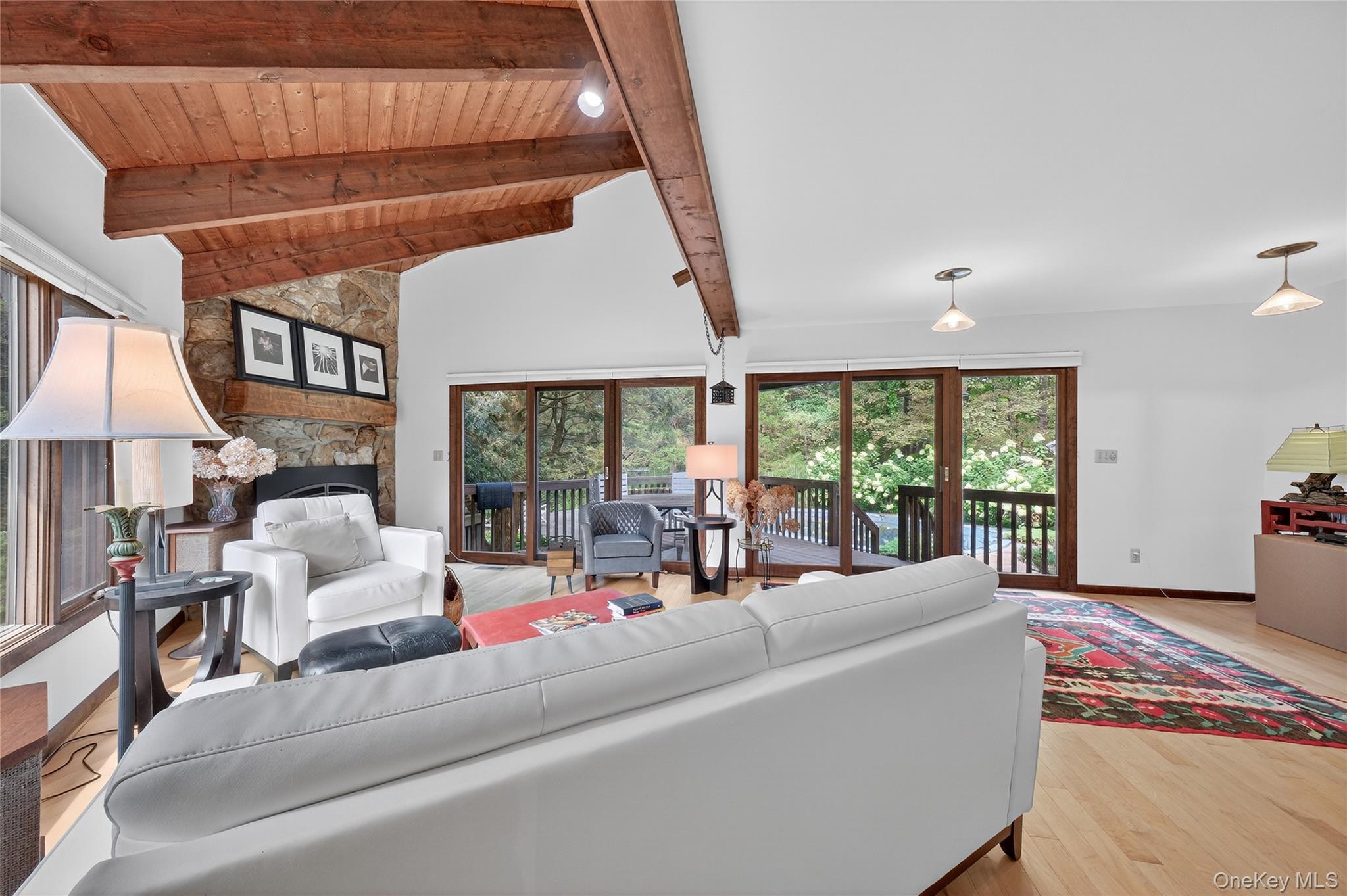 27 Woodland Drive, Salt Point, NY 12578