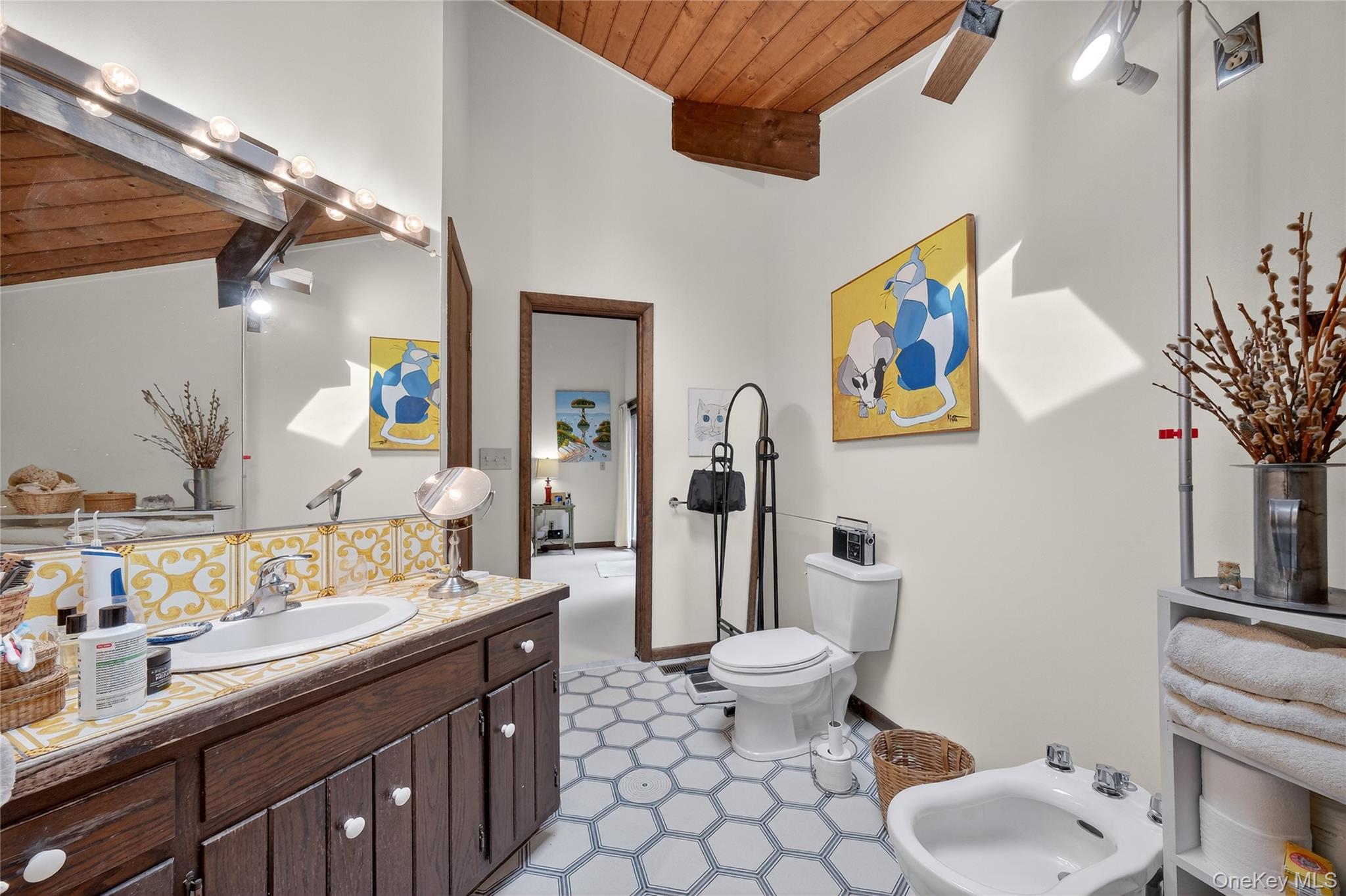 27 Woodland Drive, Salt Point, NY 12578