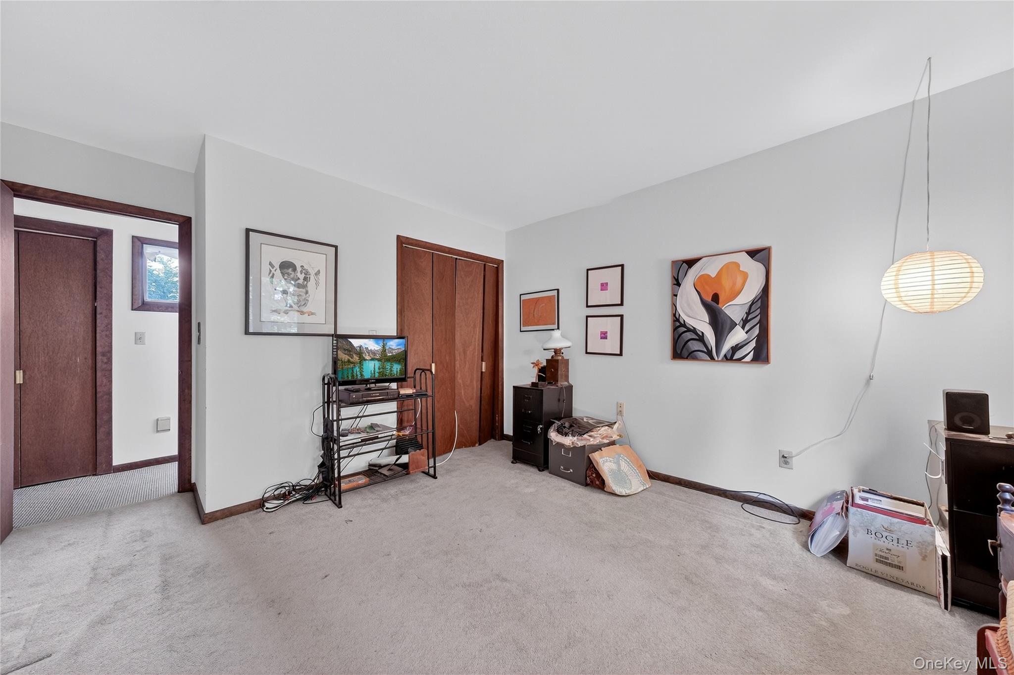 27 Woodland Drive, Salt Point, NY 12578