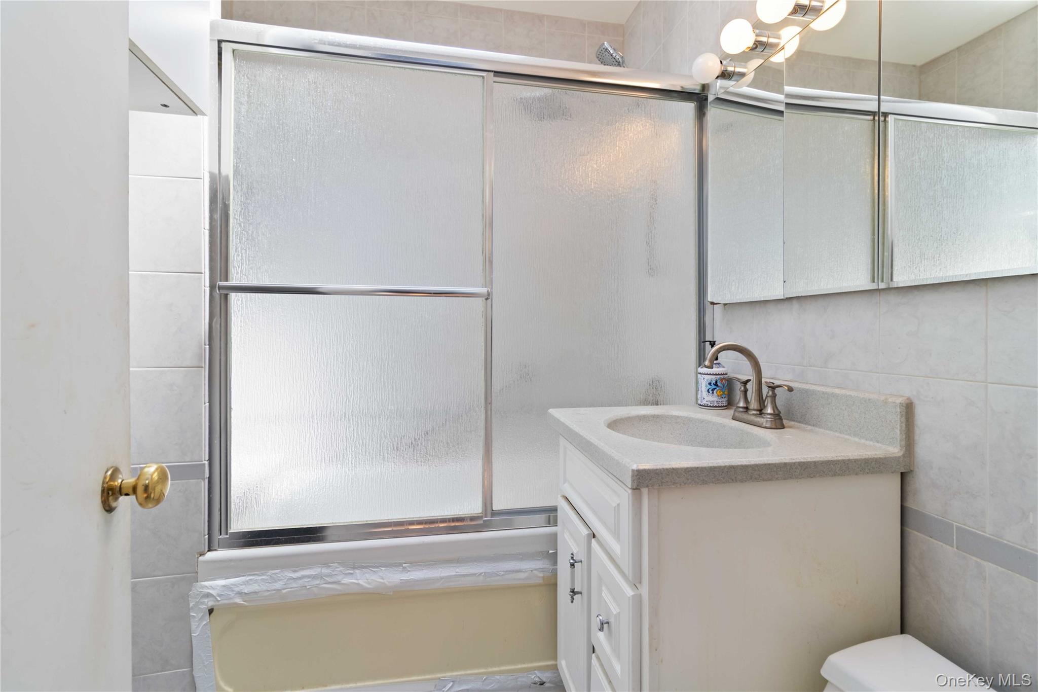 97-18 25th Avenue, East Elmhurst, NY 11369