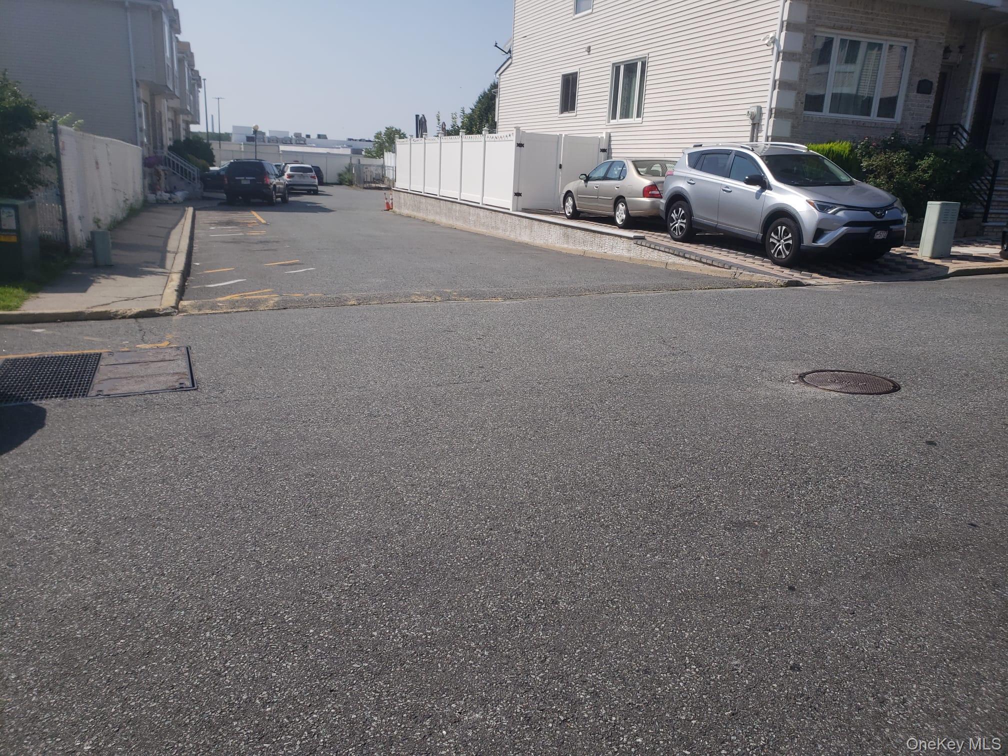 89 Lott Lane, Staten Island, NY 10314