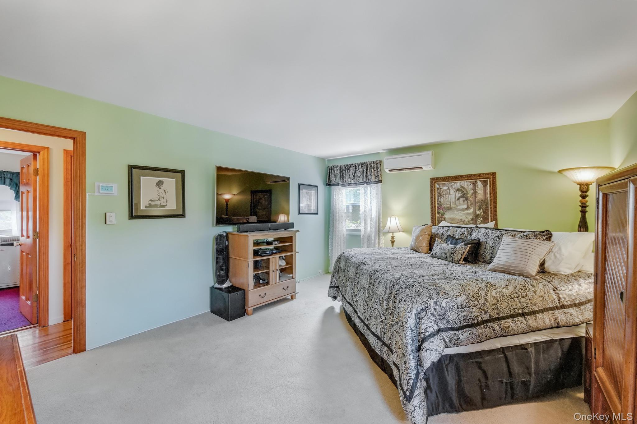 20 Peppermint Road, Commack, NY 11725