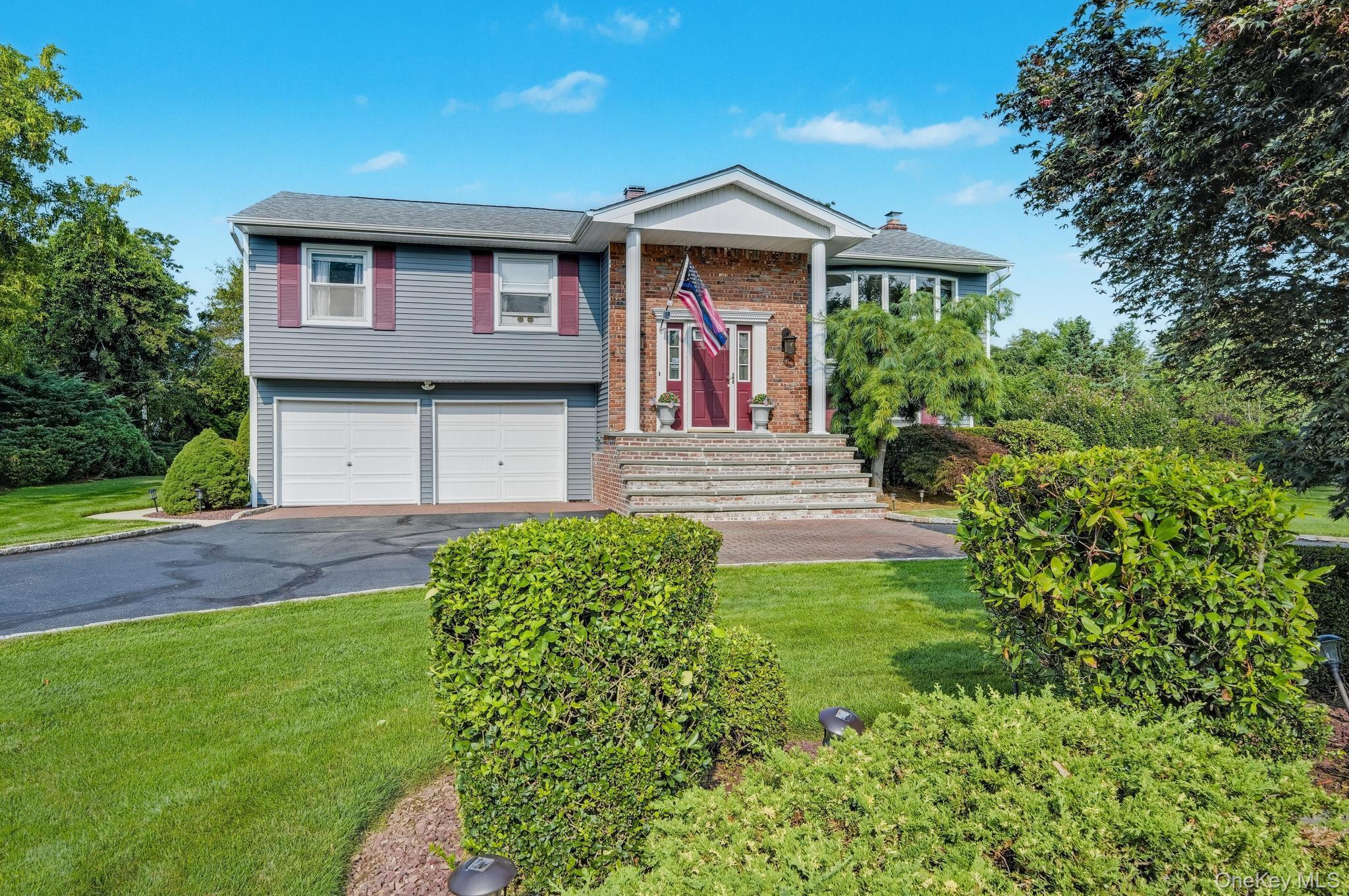 20 Peppermint Road, Commack, NY 11725