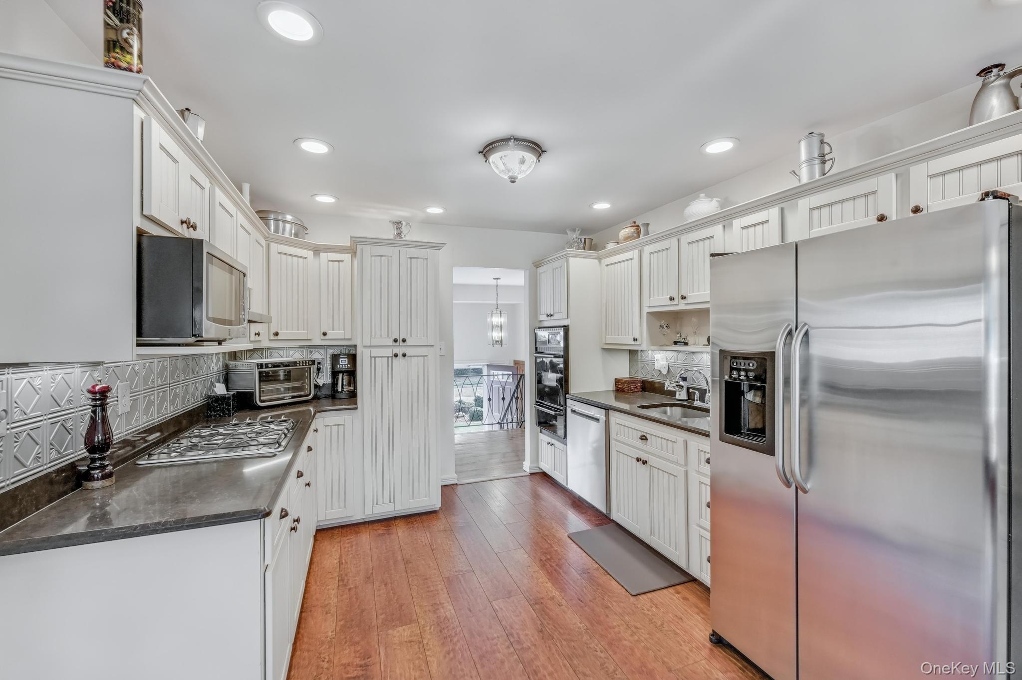 20 Peppermint Road, Commack, NY 11725