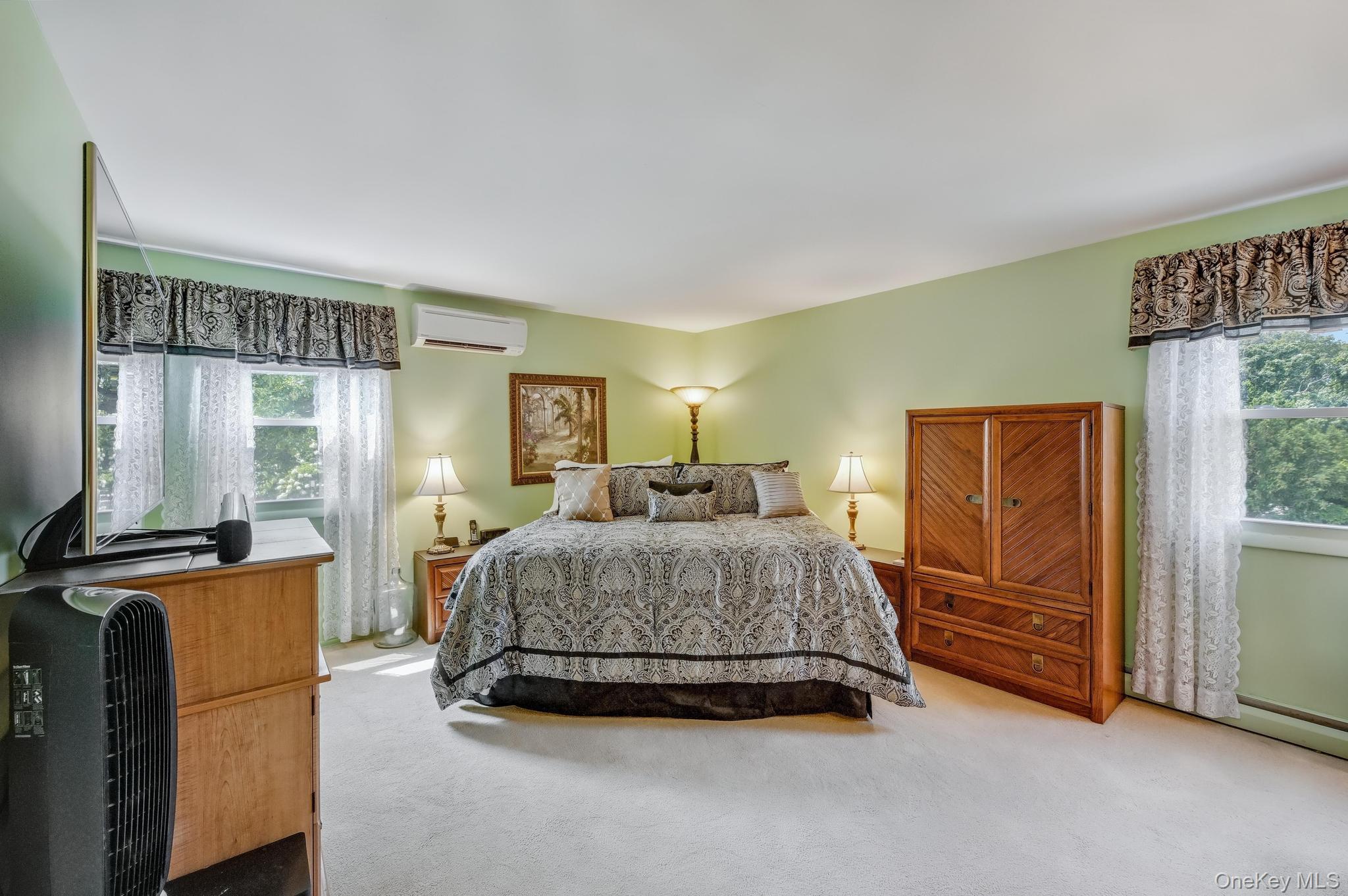 20 Peppermint Road, Commack, NY 11725