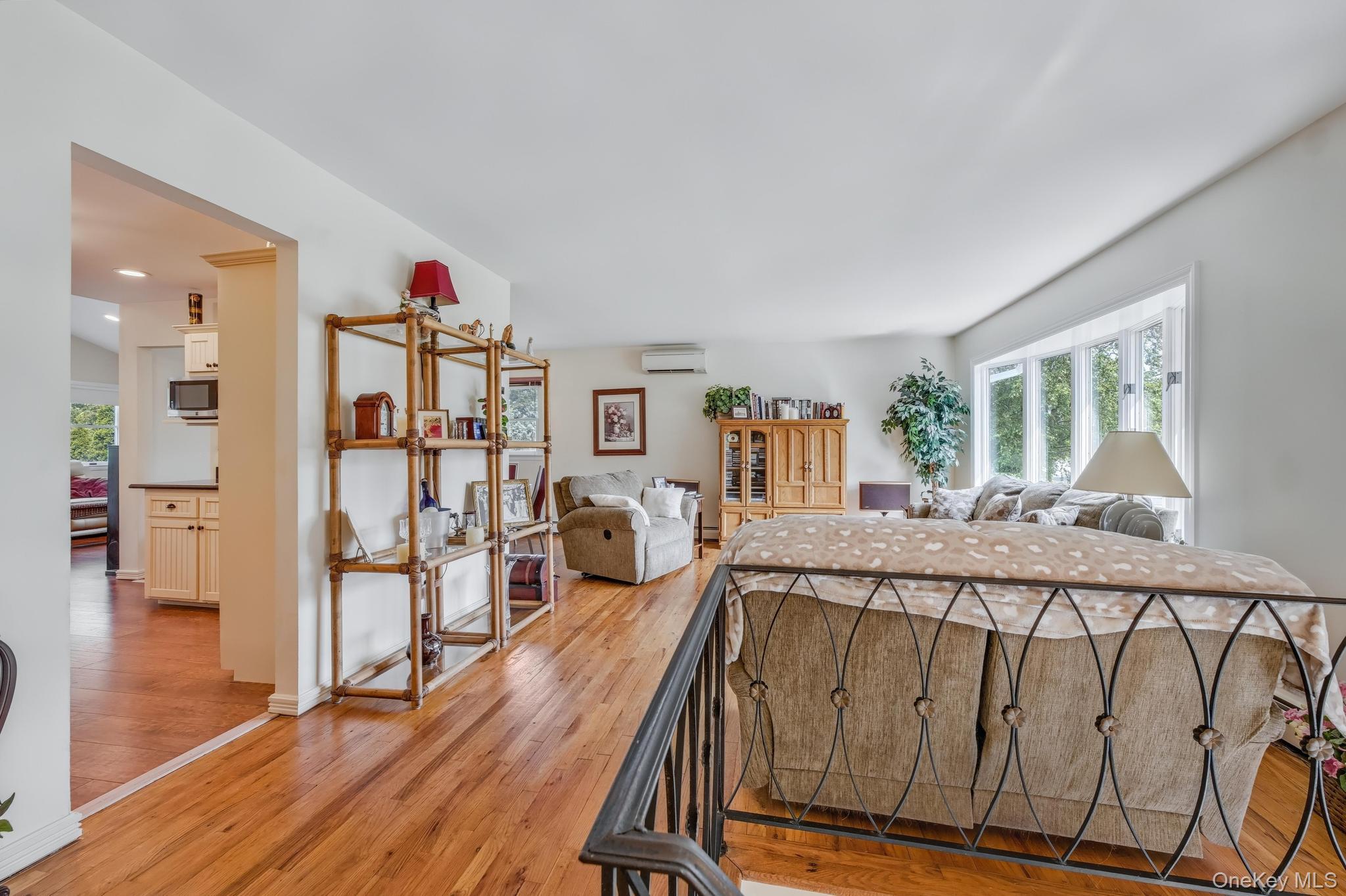 20 Peppermint Road, Commack, NY 11725