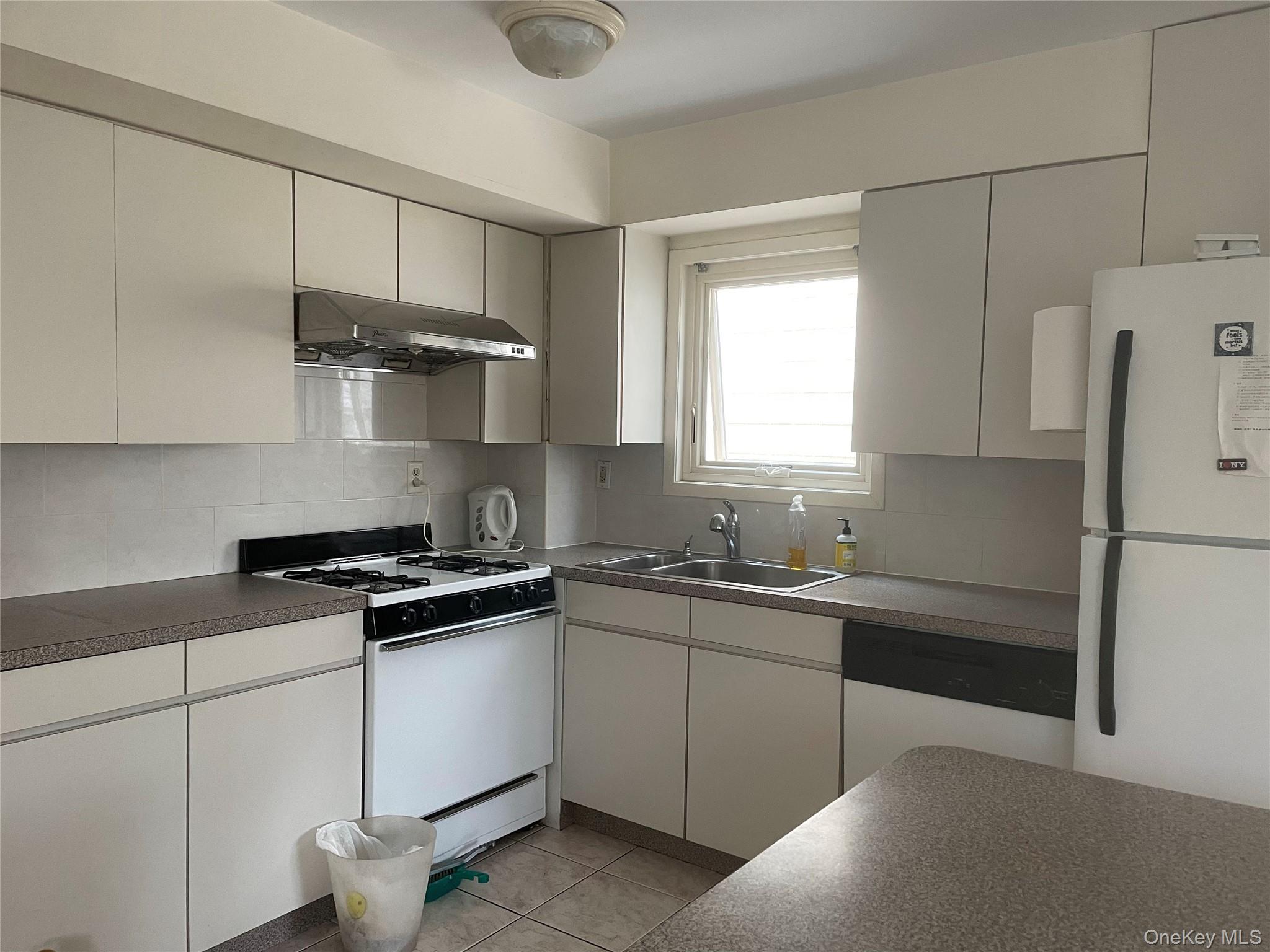 54-36 152nd Street, Flushing, NY 11355