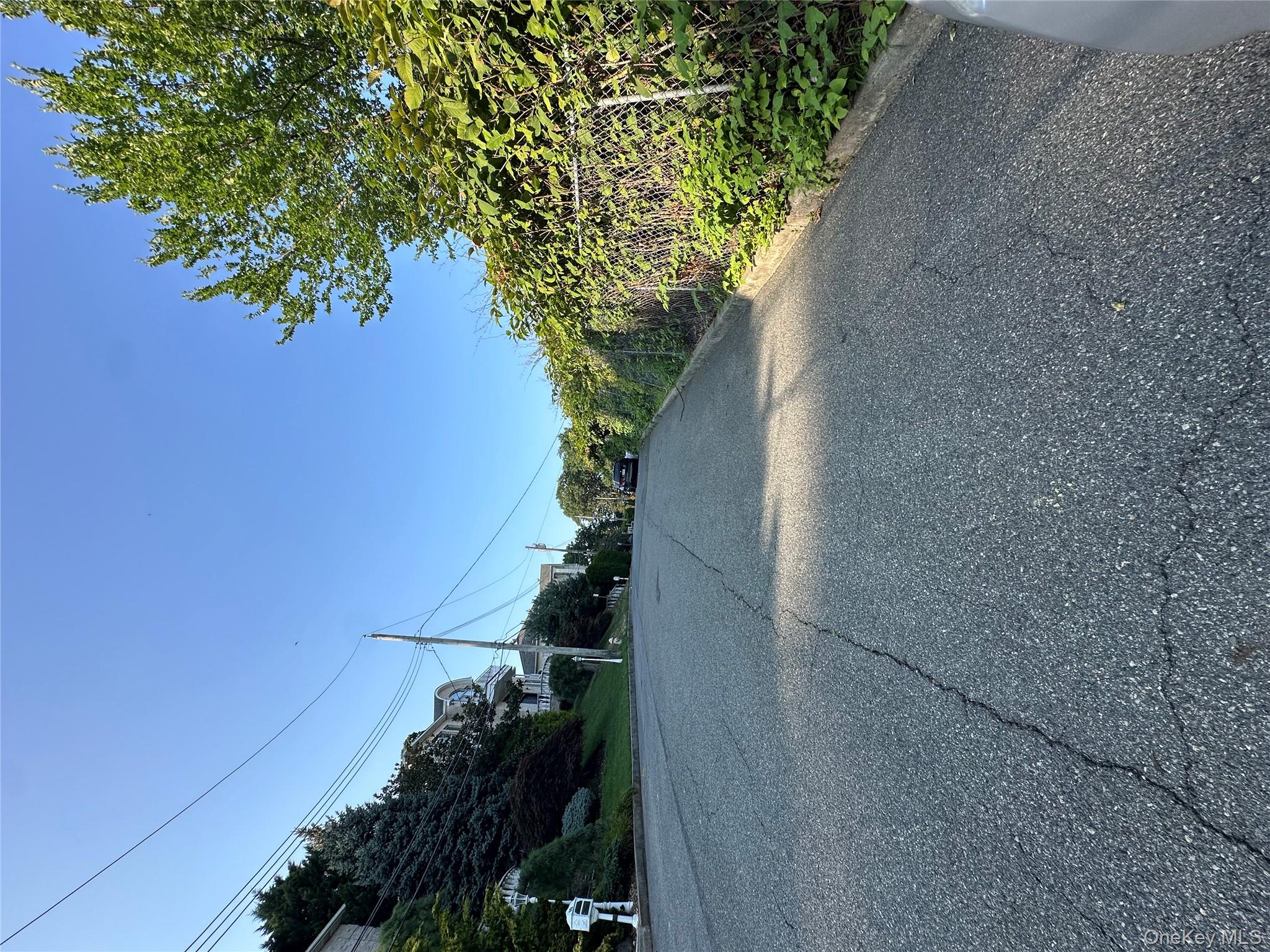 1 Douglas Court, Staten Island, NY