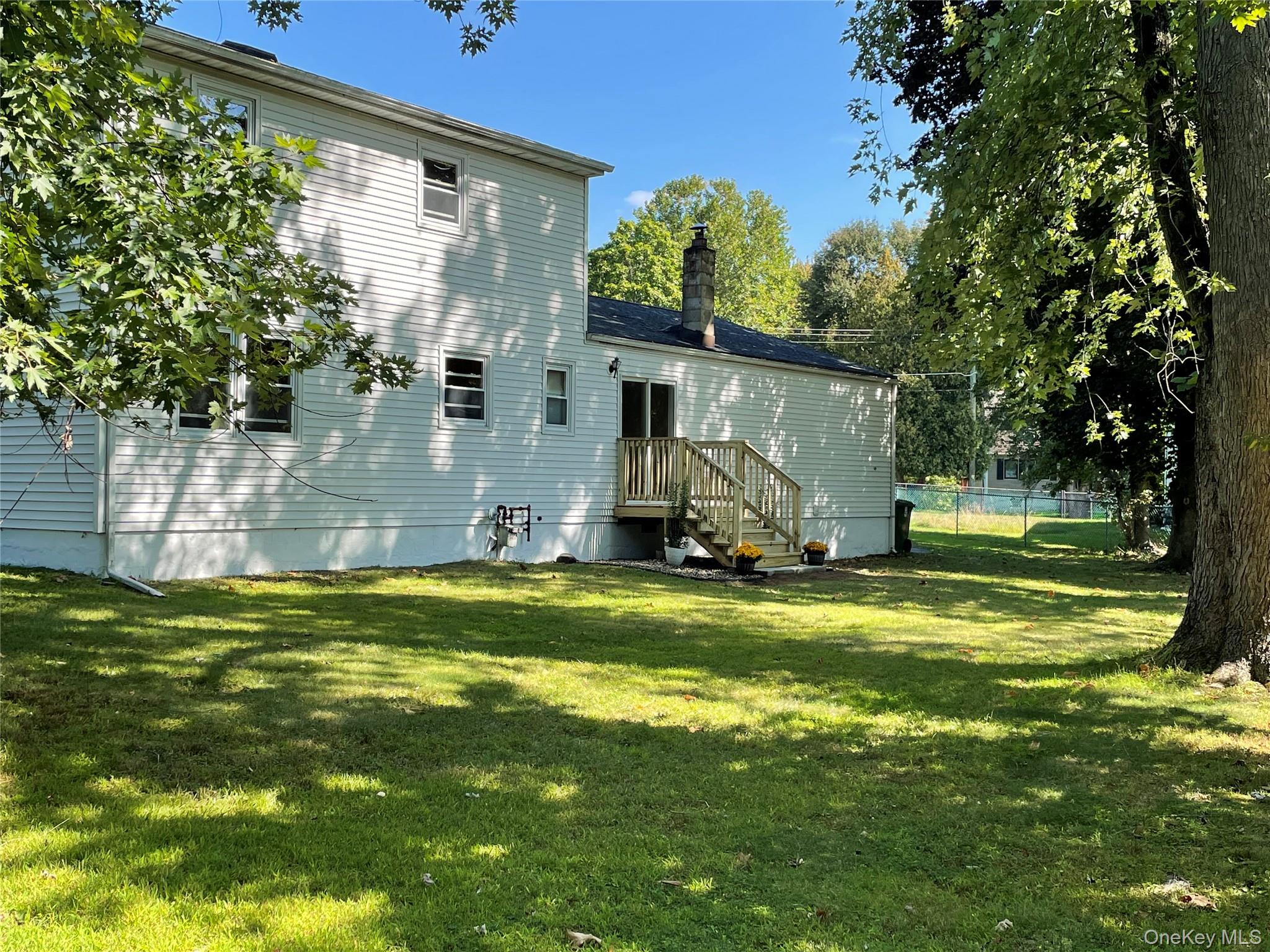 2 Seacord Lane, Washingtonville, NY 10992