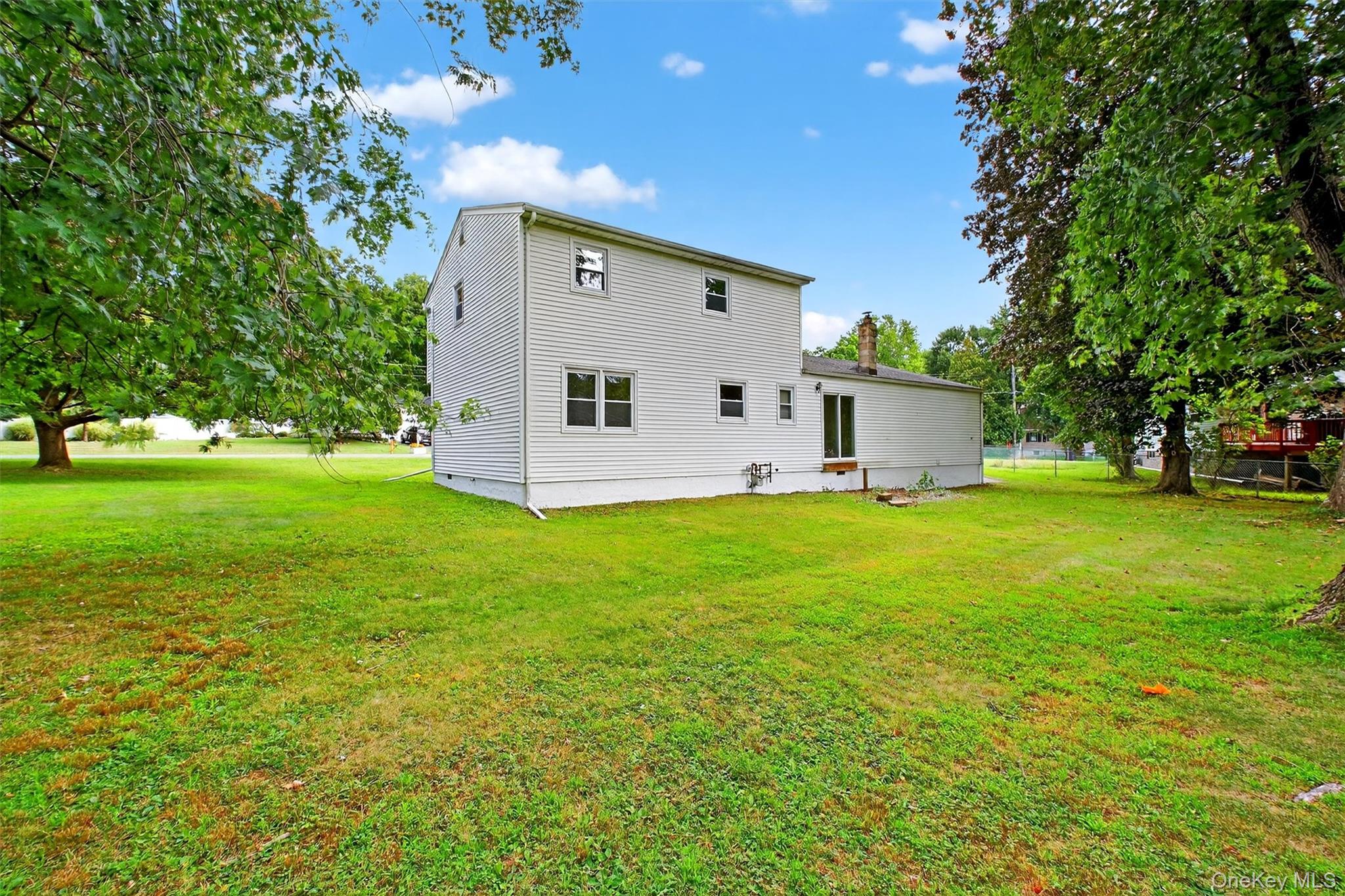 2 Seacord Lane, Washingtonville, NY 10992