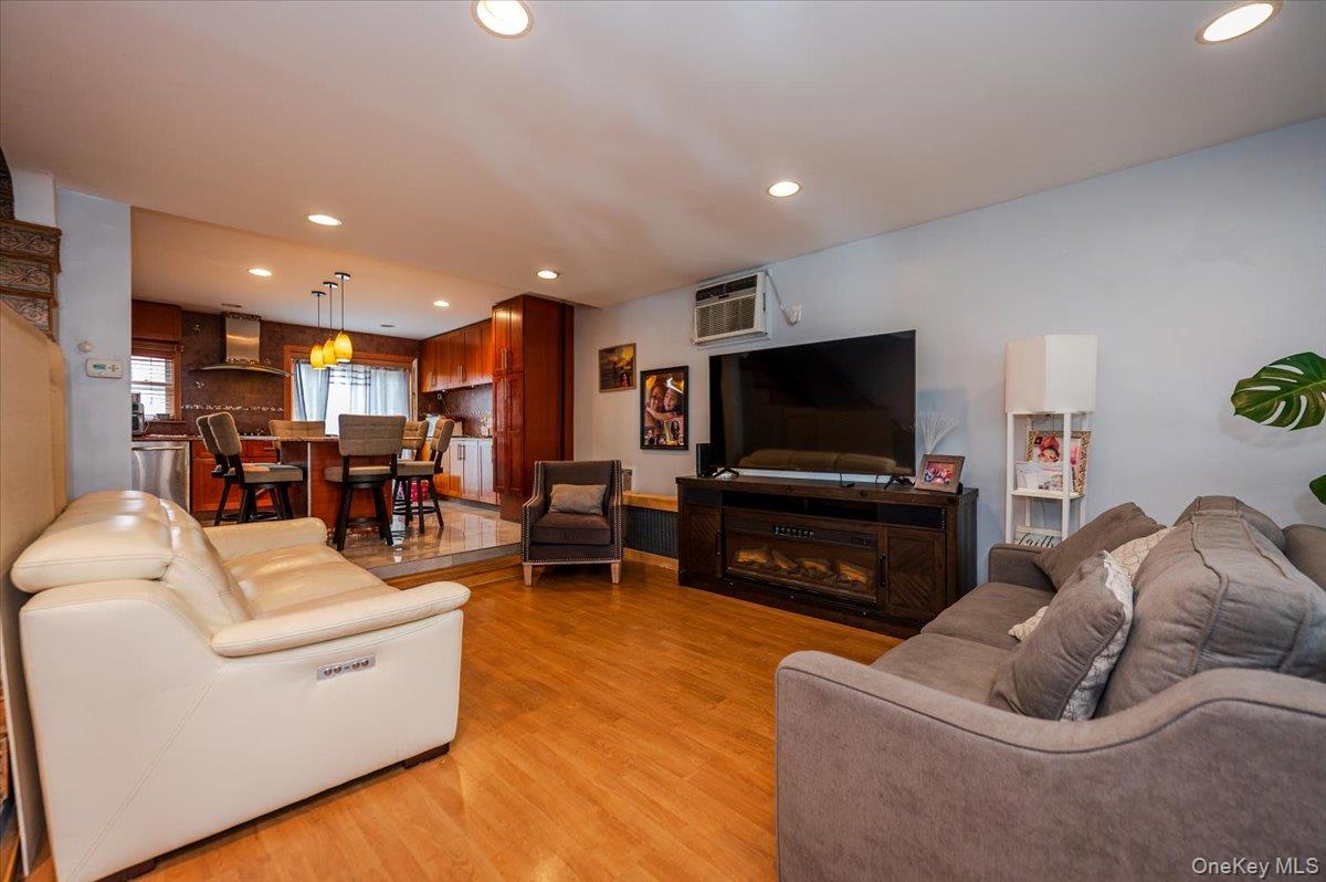 2703 Woodhull Avenue, Bronx, NY 10469