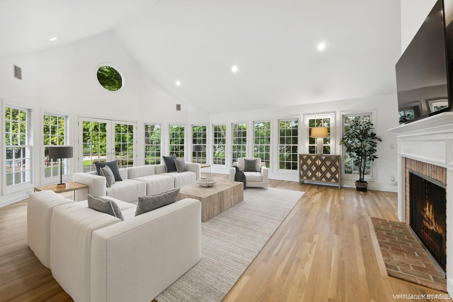 62 Beach Lane, Westhampton Beach, NY 11978