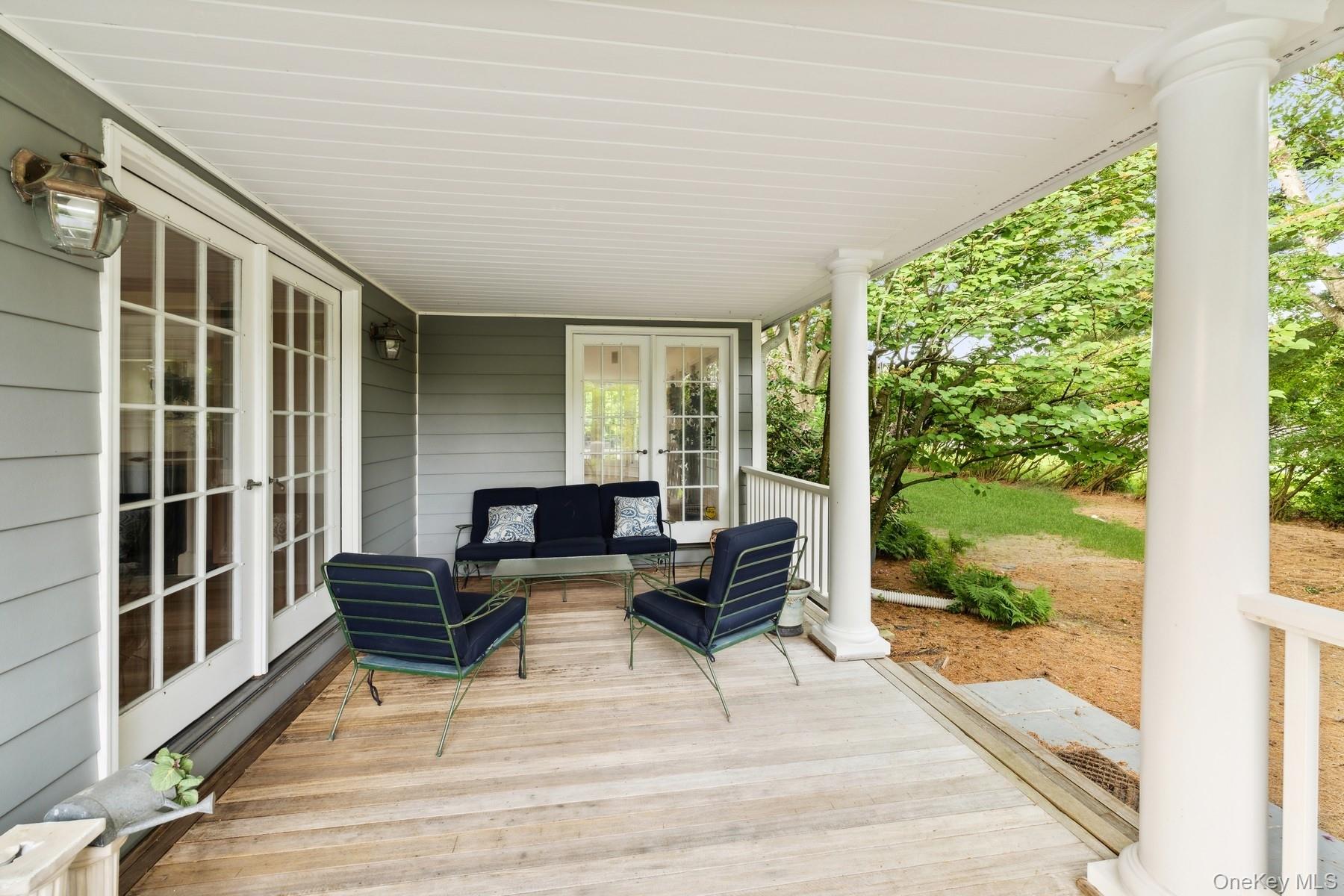 62 Beach Lane, Westhampton Beach, NY 11978