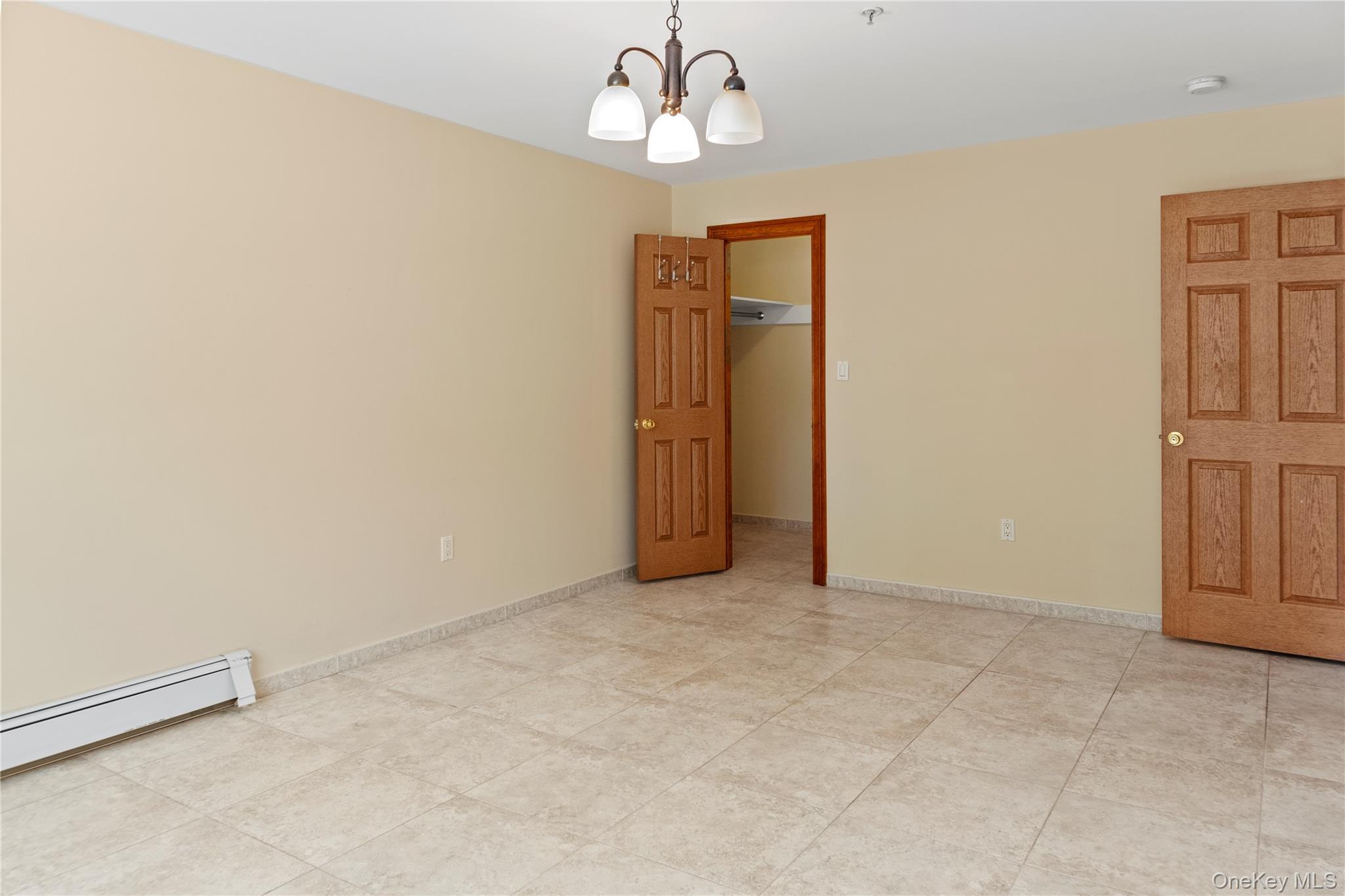 72 Cedar Swamp Road # 3, Glen Cove, NY 11542