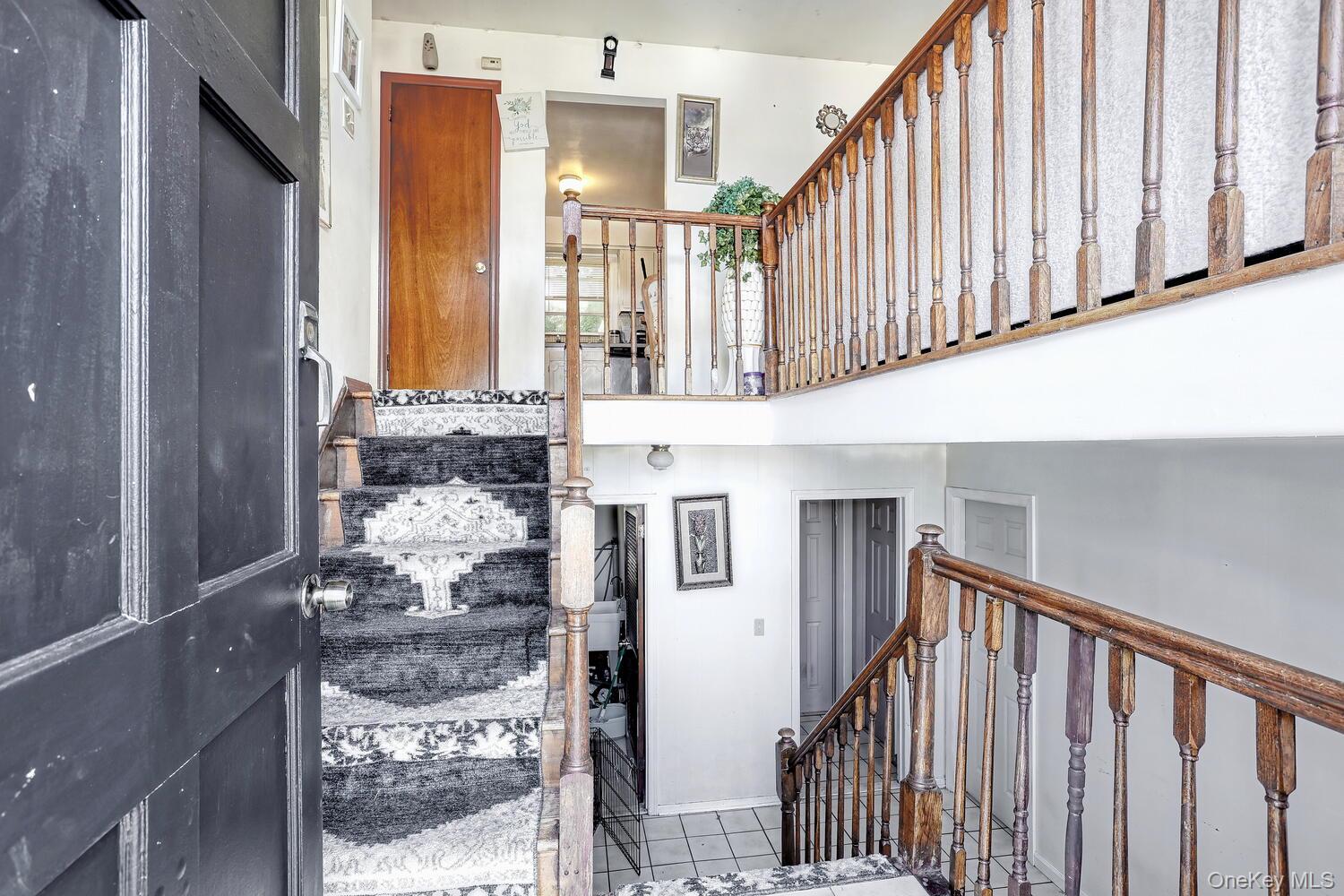 14 Rock Drive, Valley Cottage, NY 10989