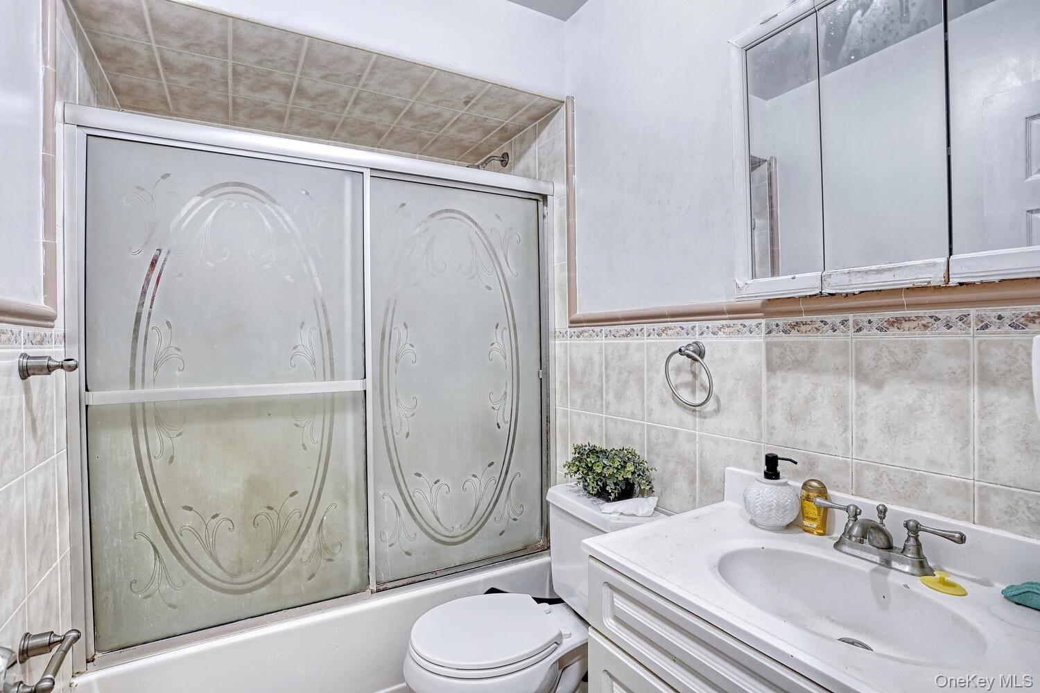 14 Rock Drive, Valley Cottage, NY 10989