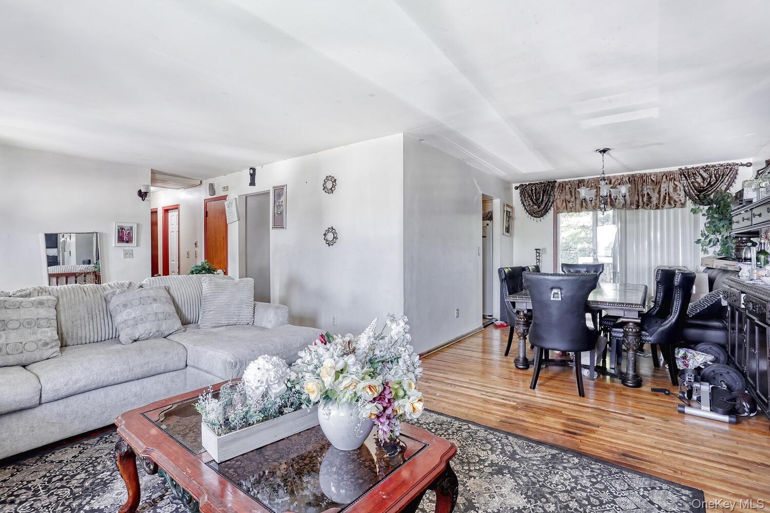 14 Rock Drive, Valley Cottage, NY 10989